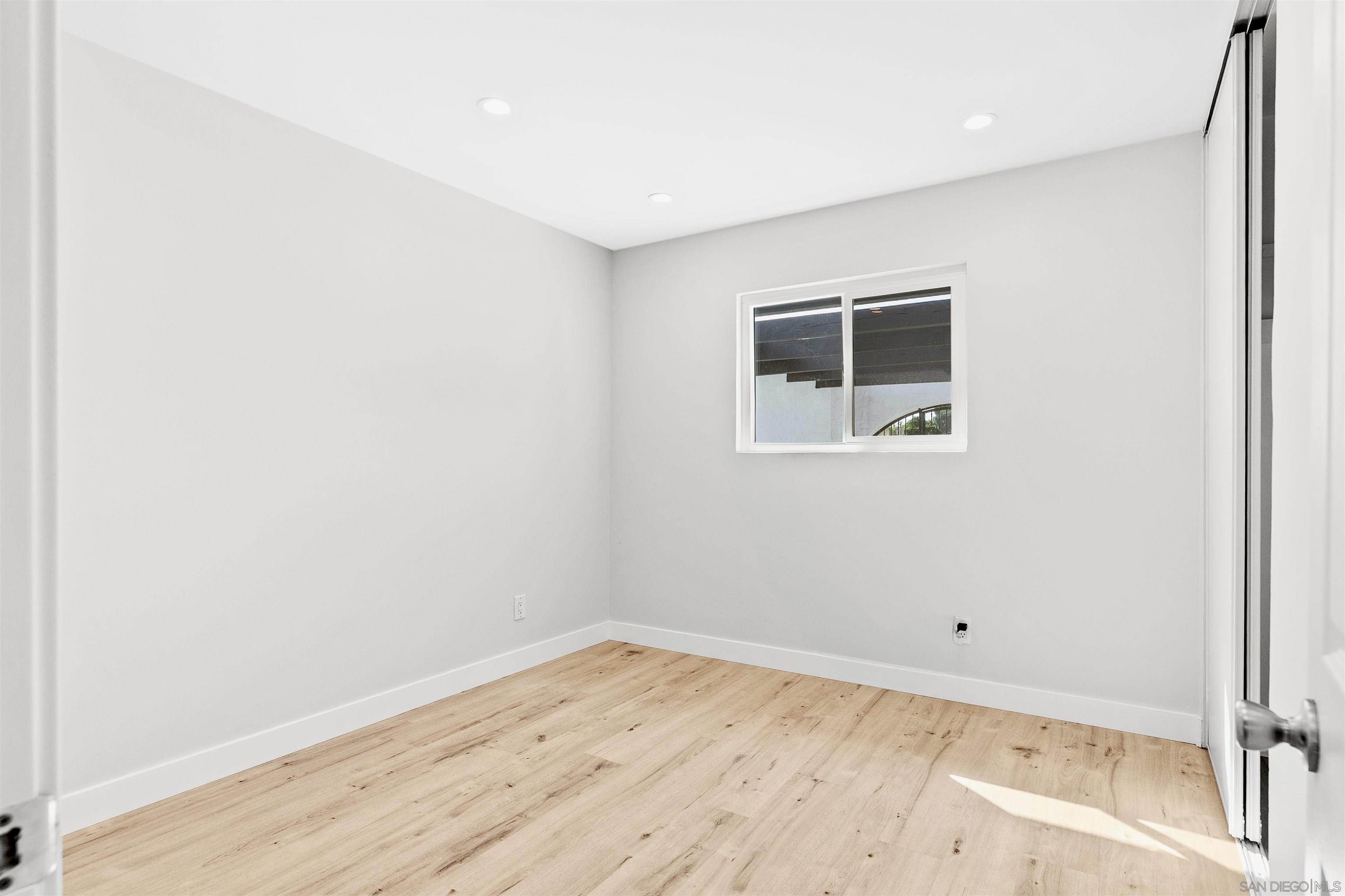 Detail Gallery Image 20 of 39 For 8066  Teesdale Ave, North Hollywood,  CA 91605 - 3 Beds | 2 Baths