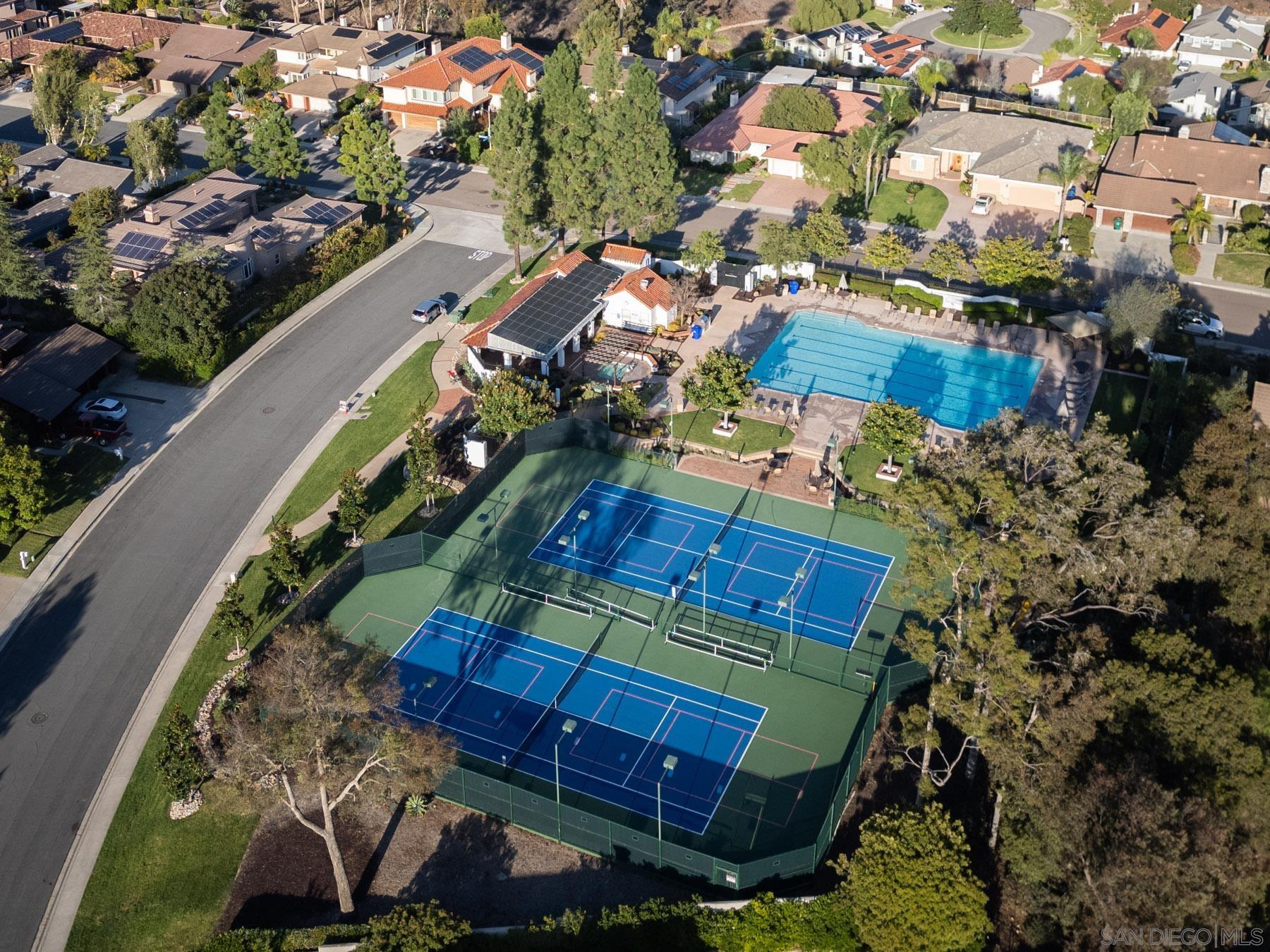 Detail Gallery Image 44 of 46 For 9975  Rue Chantemar, San Diego,  CA 92131 - 4 Beds | 3 Baths