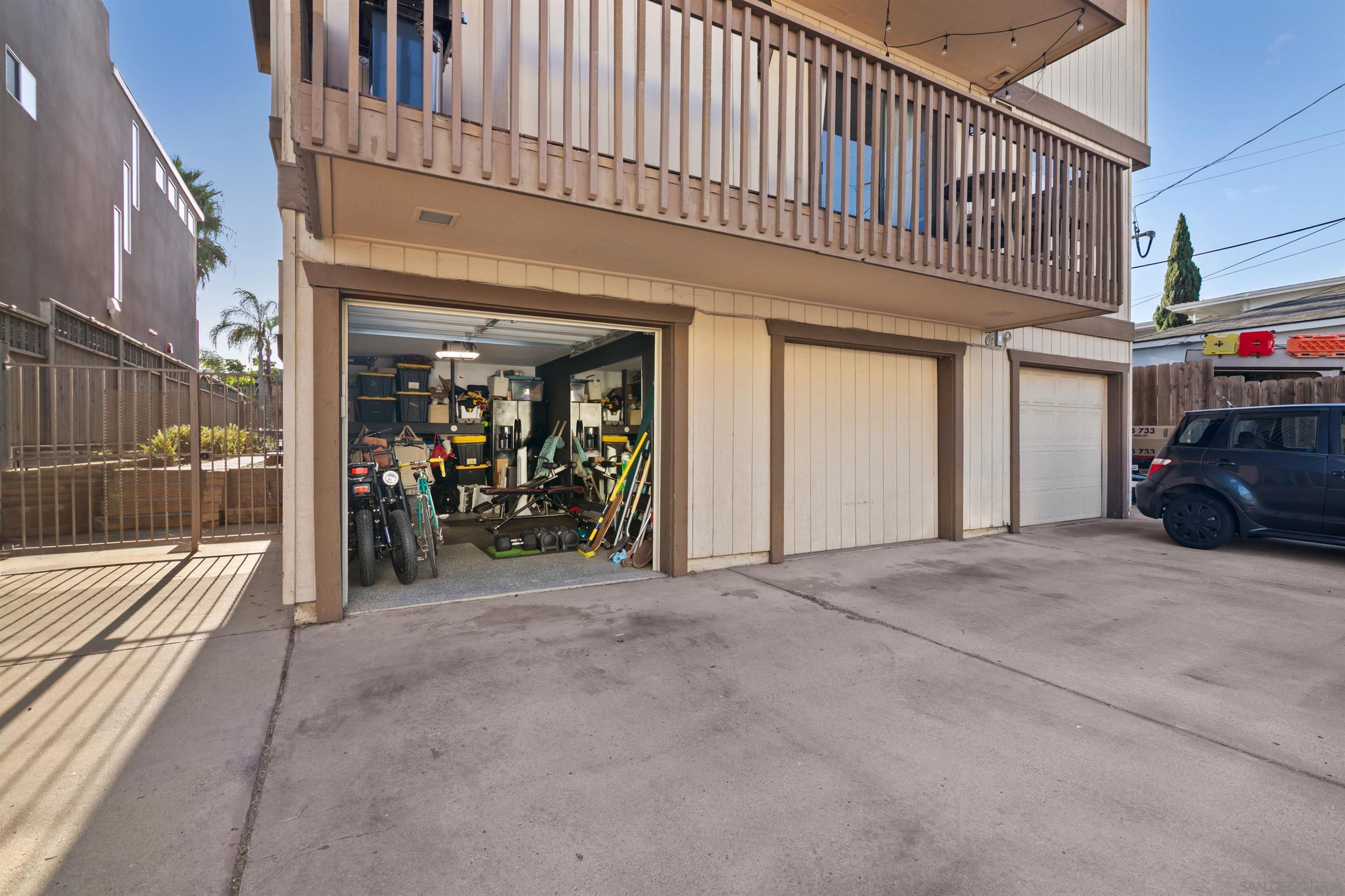 Detail Gallery Image 34 of 38 For 3825  Kendall St, San Diego,  CA 92109 - 2 Beds | 2/1 Baths