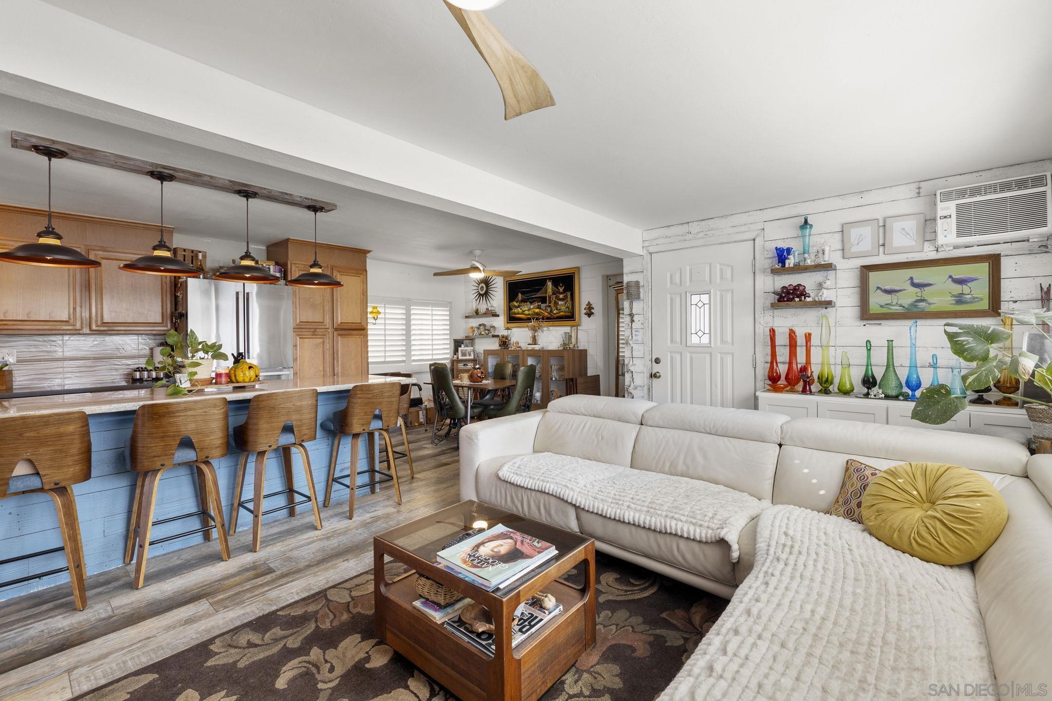 Detail Gallery Image 18 of 34 For 139  Sherri Ln, Oceanside,  CA 92054 - 2 Beds | 2 Baths