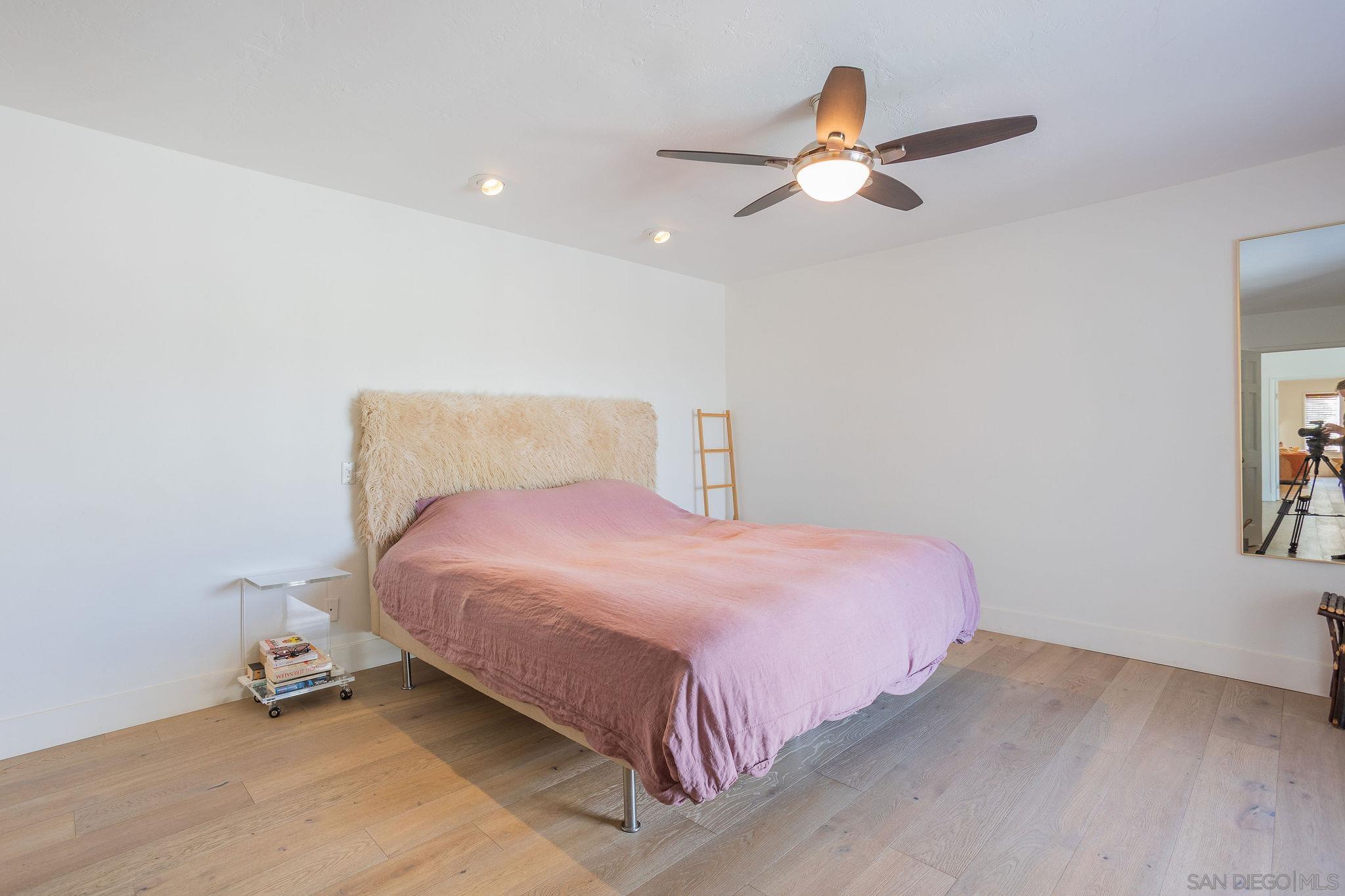 Detail Gallery Image 16 of 36 For 2438  Sacada Cir, Carlsbad,  CA 92009 - 3 Beds | 3 Baths