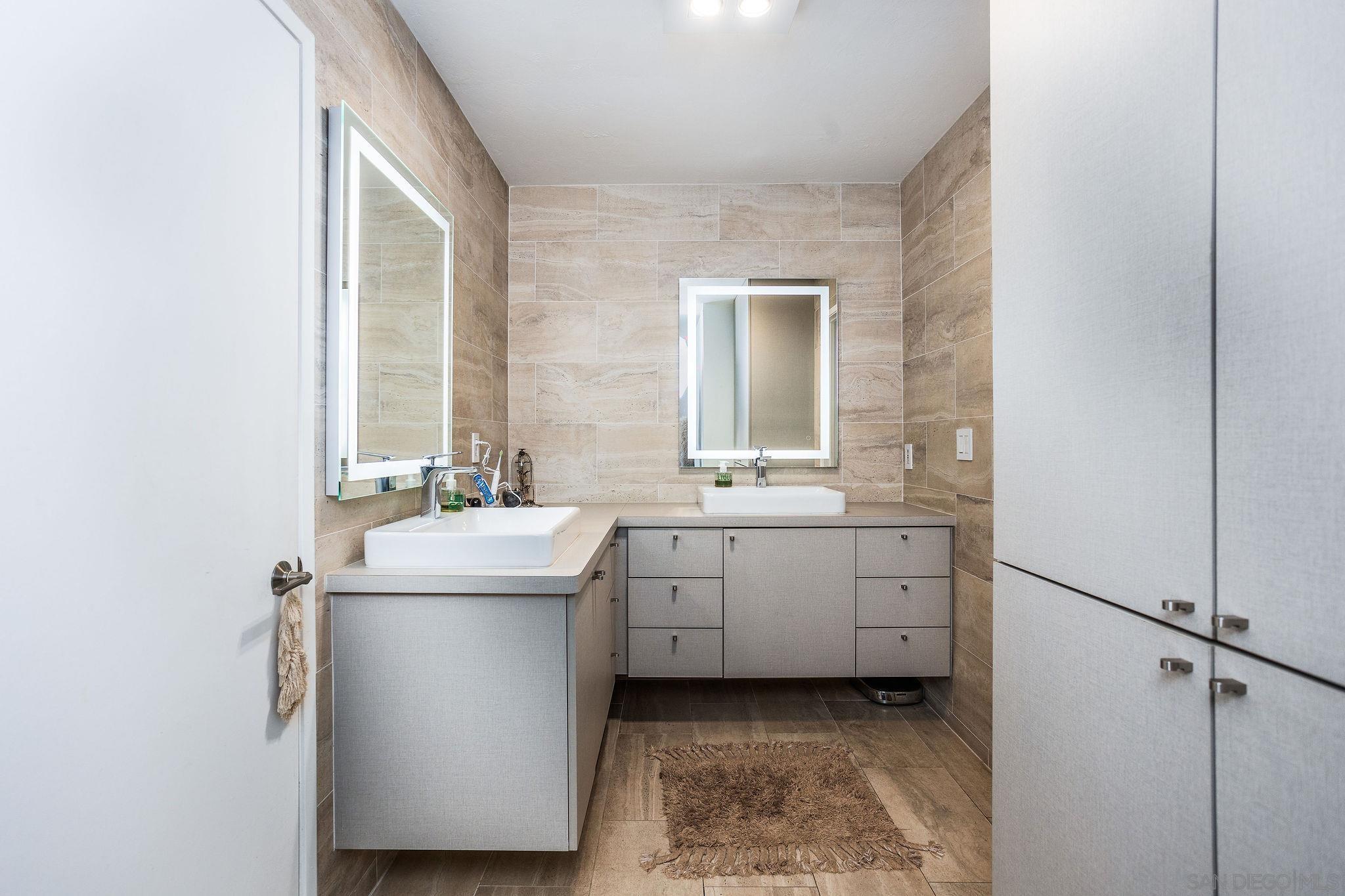 Detail Gallery Image 18 of 36 For 2438  Sacada Cir, Carlsbad,  CA 92009 - 3 Beds | 3 Baths