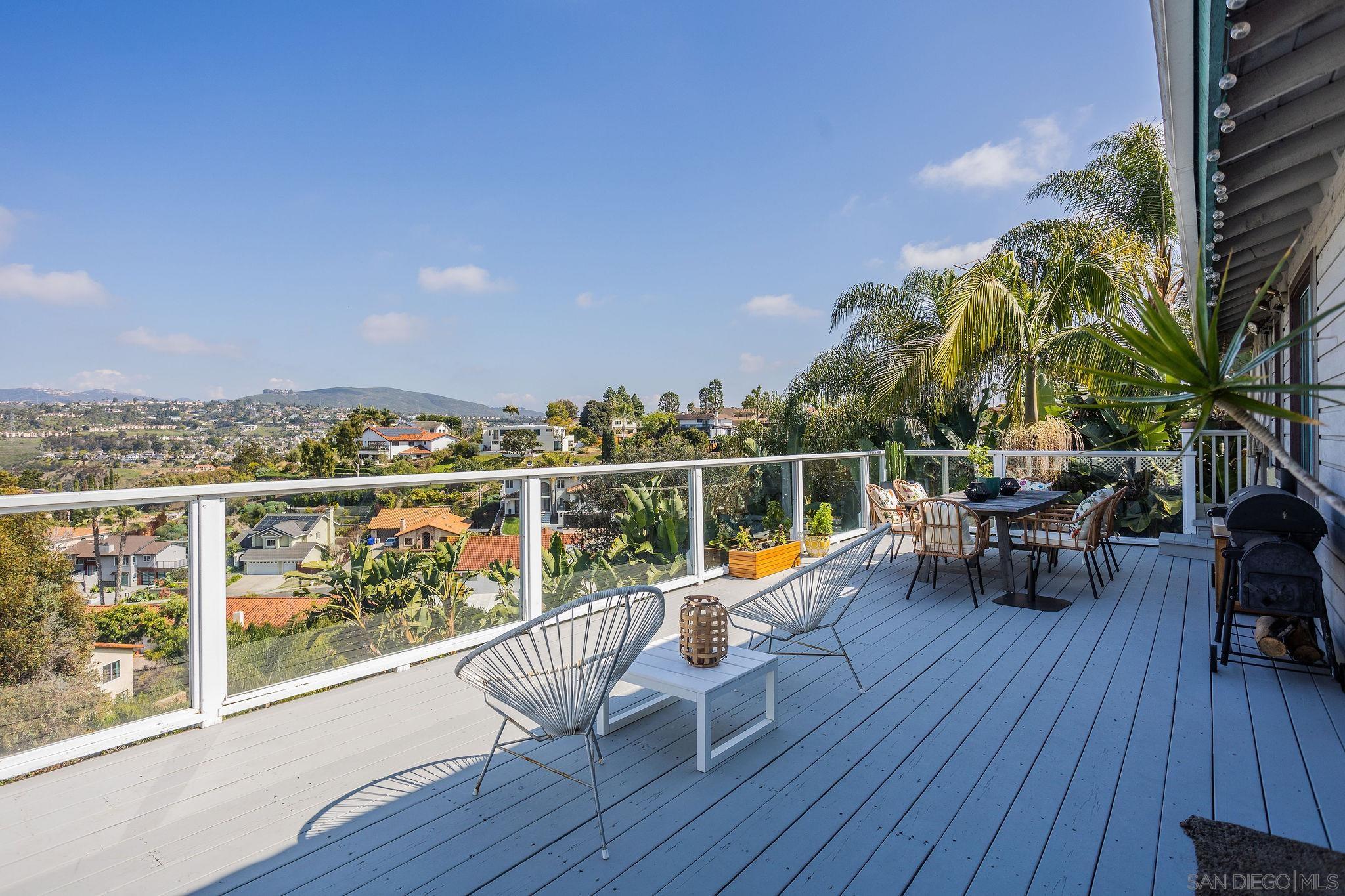 Detail Gallery Image 24 of 36 For 2438  Sacada Cir, Carlsbad,  CA 92009 - 3 Beds | 3 Baths