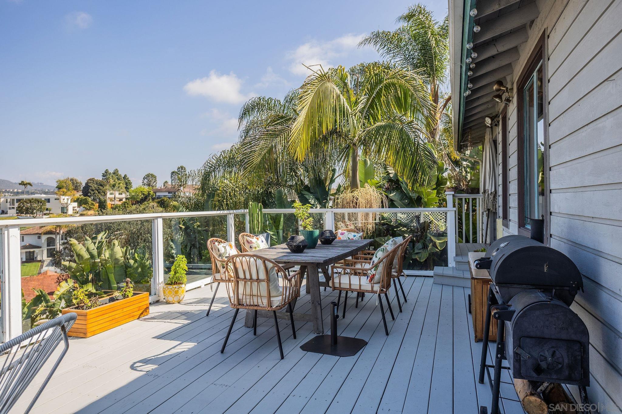 Detail Gallery Image 29 of 36 For 2438  Sacada Cir, Carlsbad,  CA 92009 - 3 Beds | 3 Baths