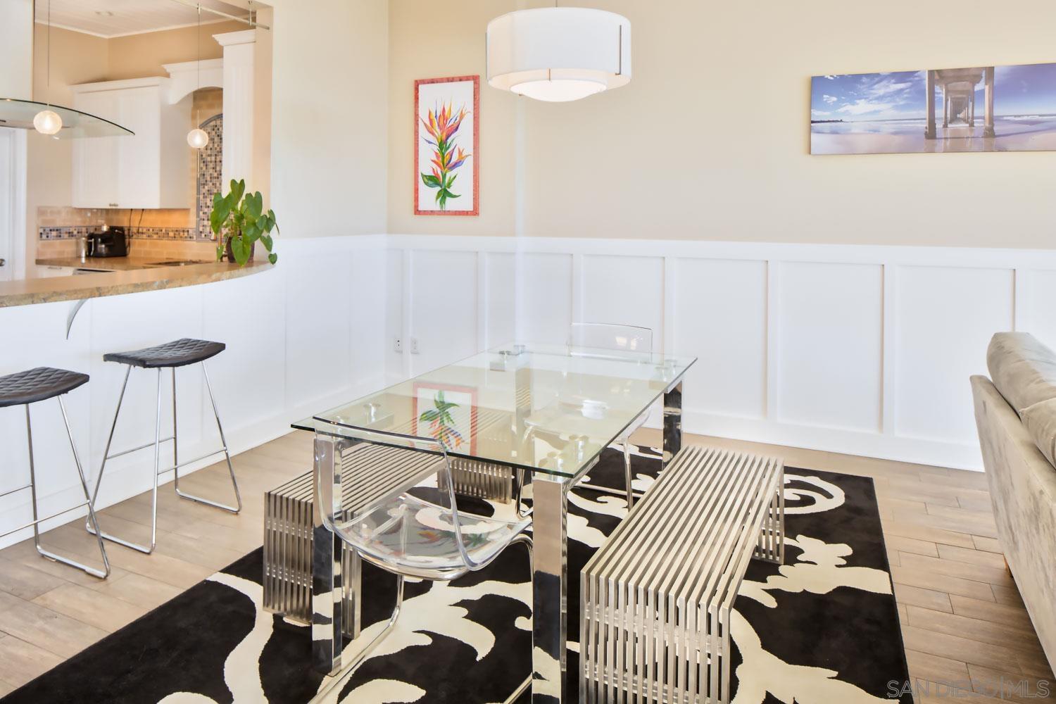 Detail Gallery Image 6 of 23 For 2154  Manchester Ave, Cardiff By The Sea,  CA 92007 - 3 Beds | 3 Baths