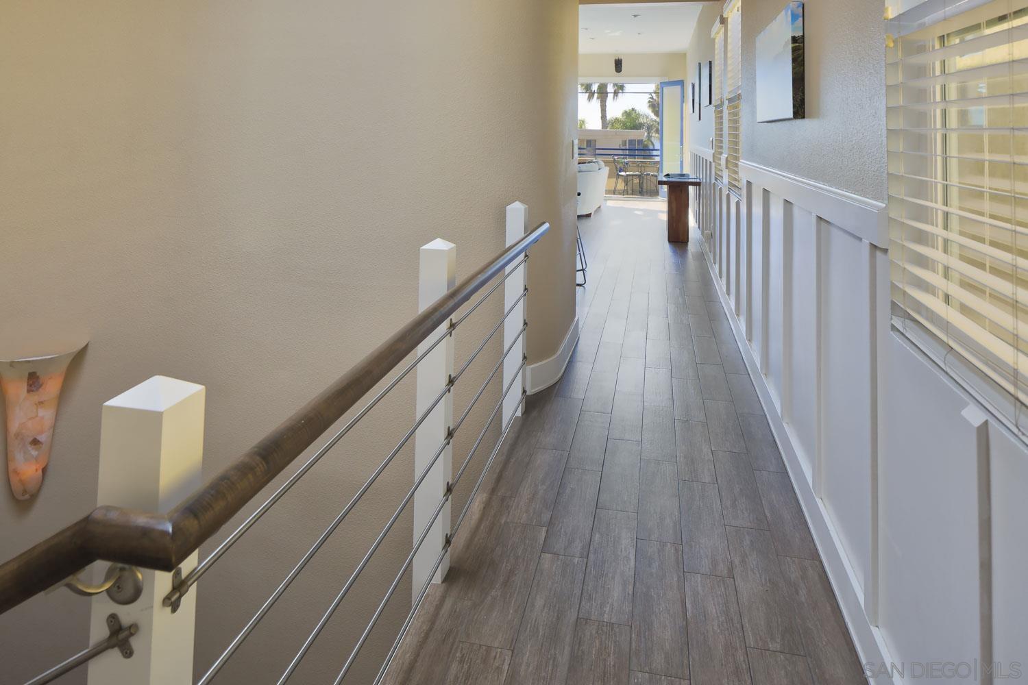 Detail Gallery Image 9 of 23 For 2154  Manchester Ave, Cardiff By The Sea,  CA 92007 - 3 Beds | 3 Baths