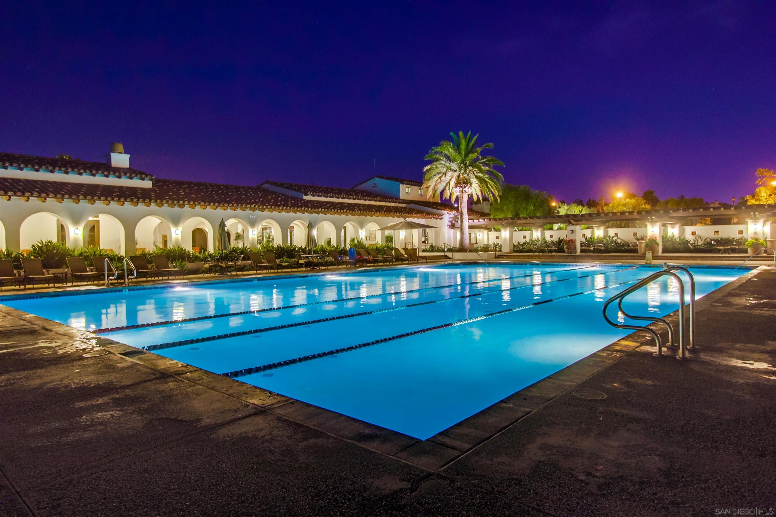 Detail Gallery Image 2 of 17 For 6073  Roselle Meadows Trl, San Diego,  CA 92130 - 4 Beds | 3 Baths