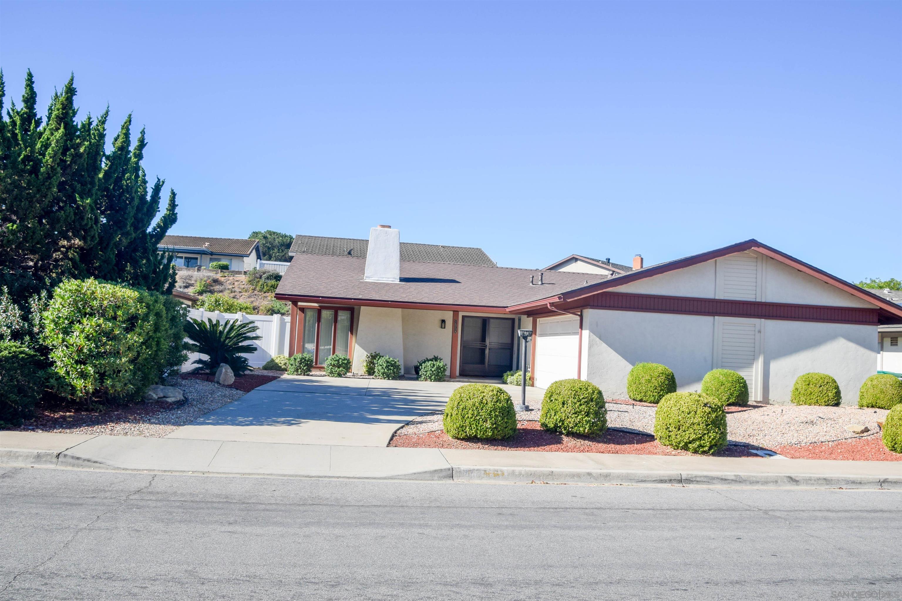 Front Image Thumbnail for SD250042564