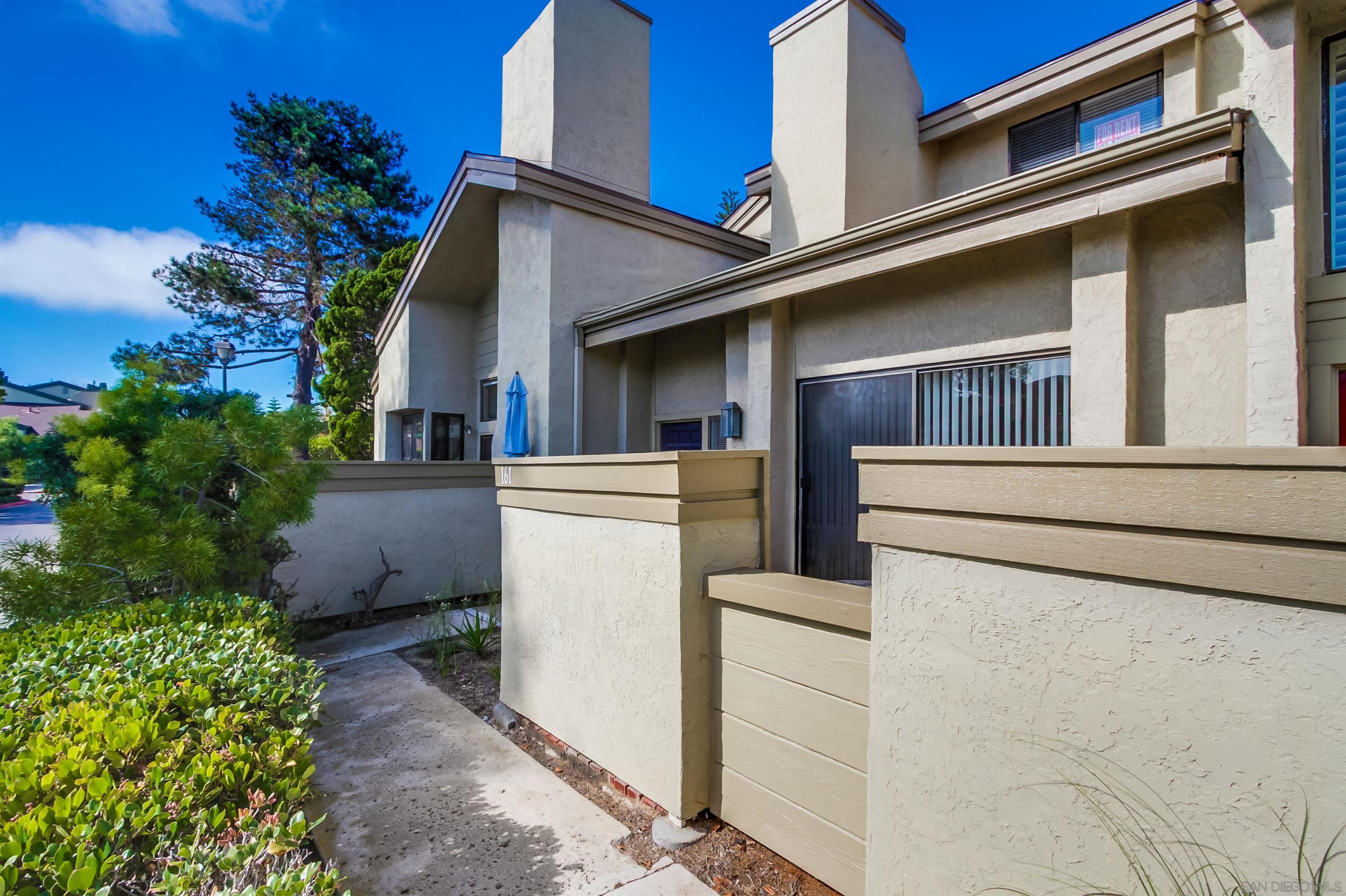 Detail Gallery Image 6 of 43 For 3324  Caminito Eastbluff  161, La Jolla,  CA 92037 - 3 Beds | 2/1 Baths