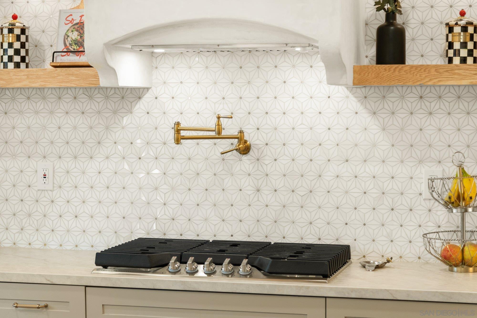 Detail Gallery Image 24 of 61 For 10528  Pinion Trl, Escondido,  CA 92026 - 4 Beds | 2/1 Baths