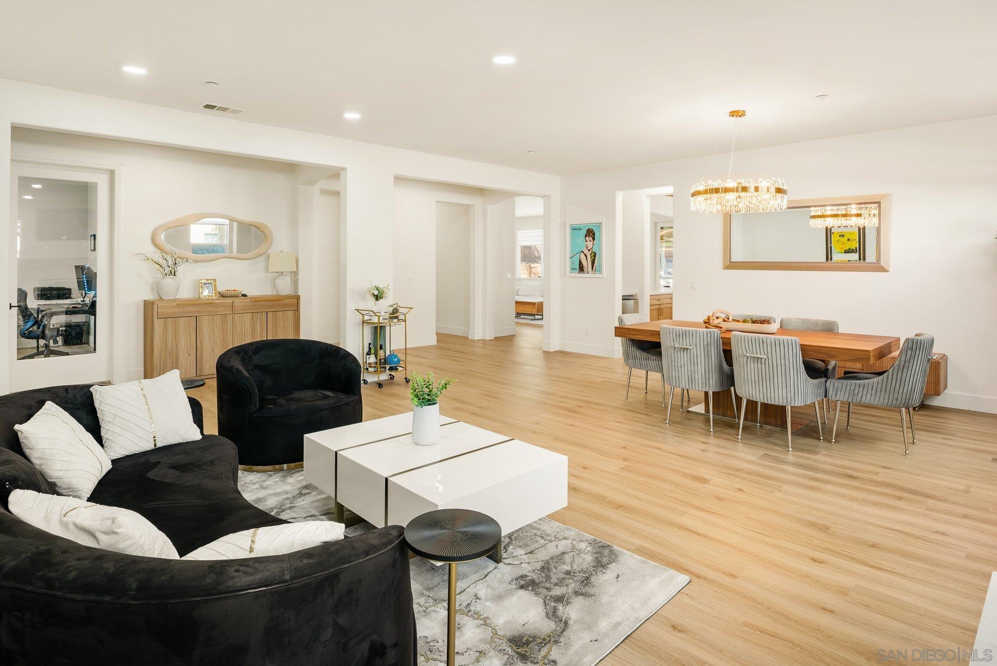 Detail Gallery Image 8 of 61 For 10528  Pinion Trl, Escondido,  CA 92026 - 4 Beds | 2/1 Baths