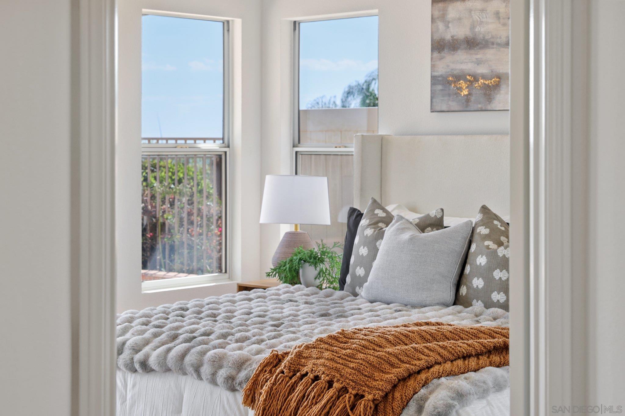 Detail Gallery Image 20 of 59 For 2491  Moonlight Gln, Escondido,  CA 92026 - 3 Beds | 2 Baths