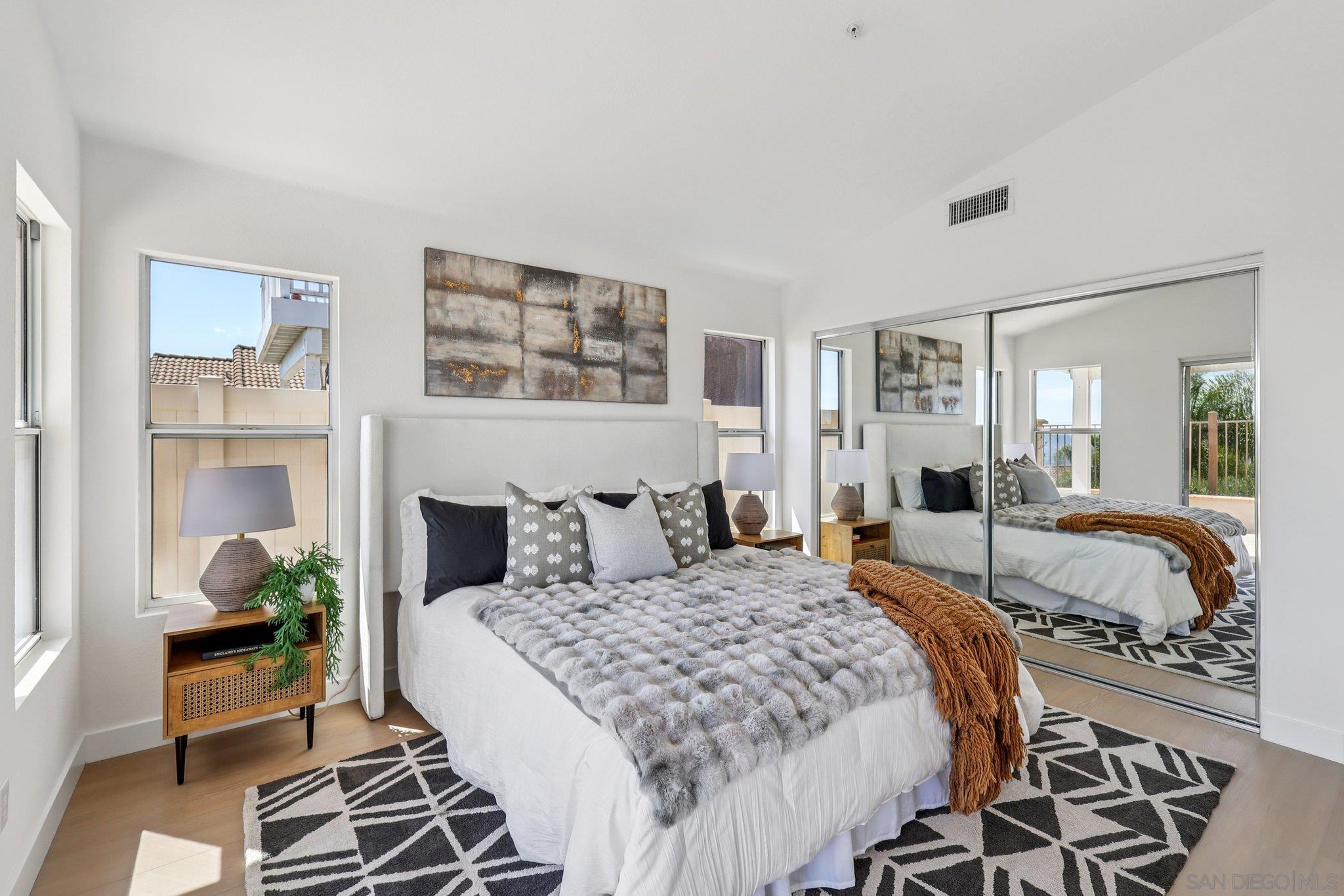 Detail Gallery Image 21 of 59 For 2491  Moonlight Gln, Escondido,  CA 92026 - 3 Beds | 2 Baths