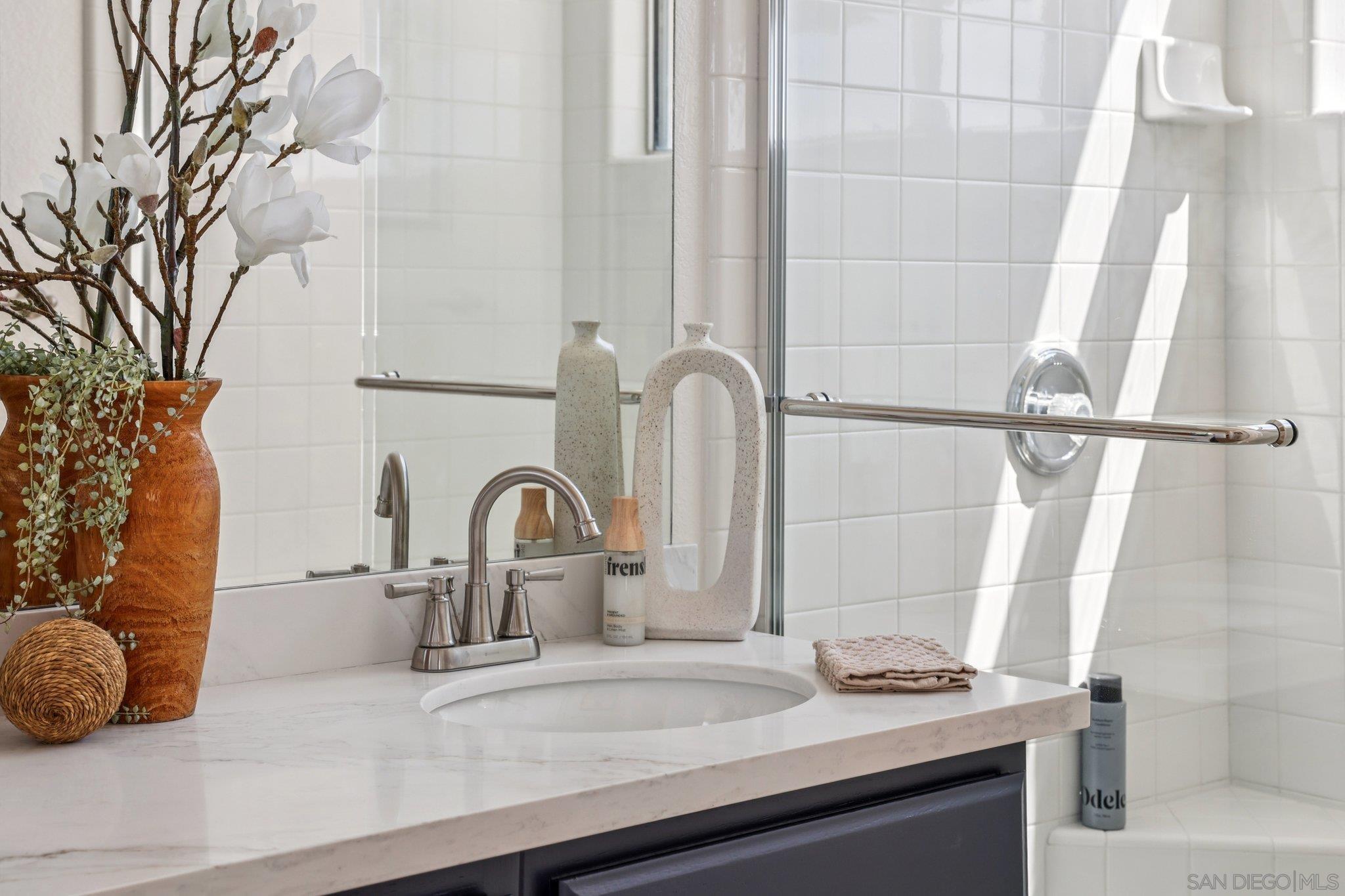 Detail Gallery Image 25 of 59 For 2491  Moonlight Gln, Escondido,  CA 92026 - 3 Beds | 2 Baths