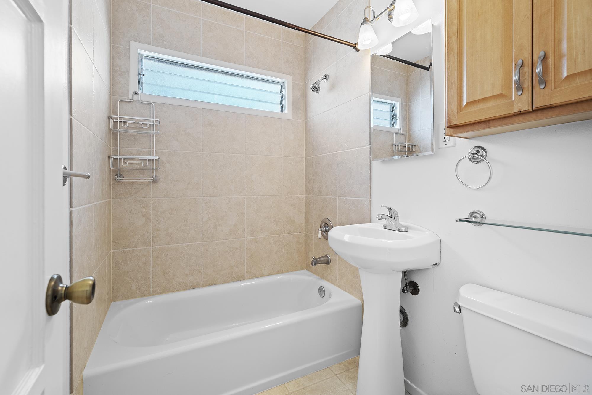 Detail Gallery Image 14 of 24 For 4851  Iroquois Ave, San Diego,  CA 92117 - 2 Beds | 1 Baths