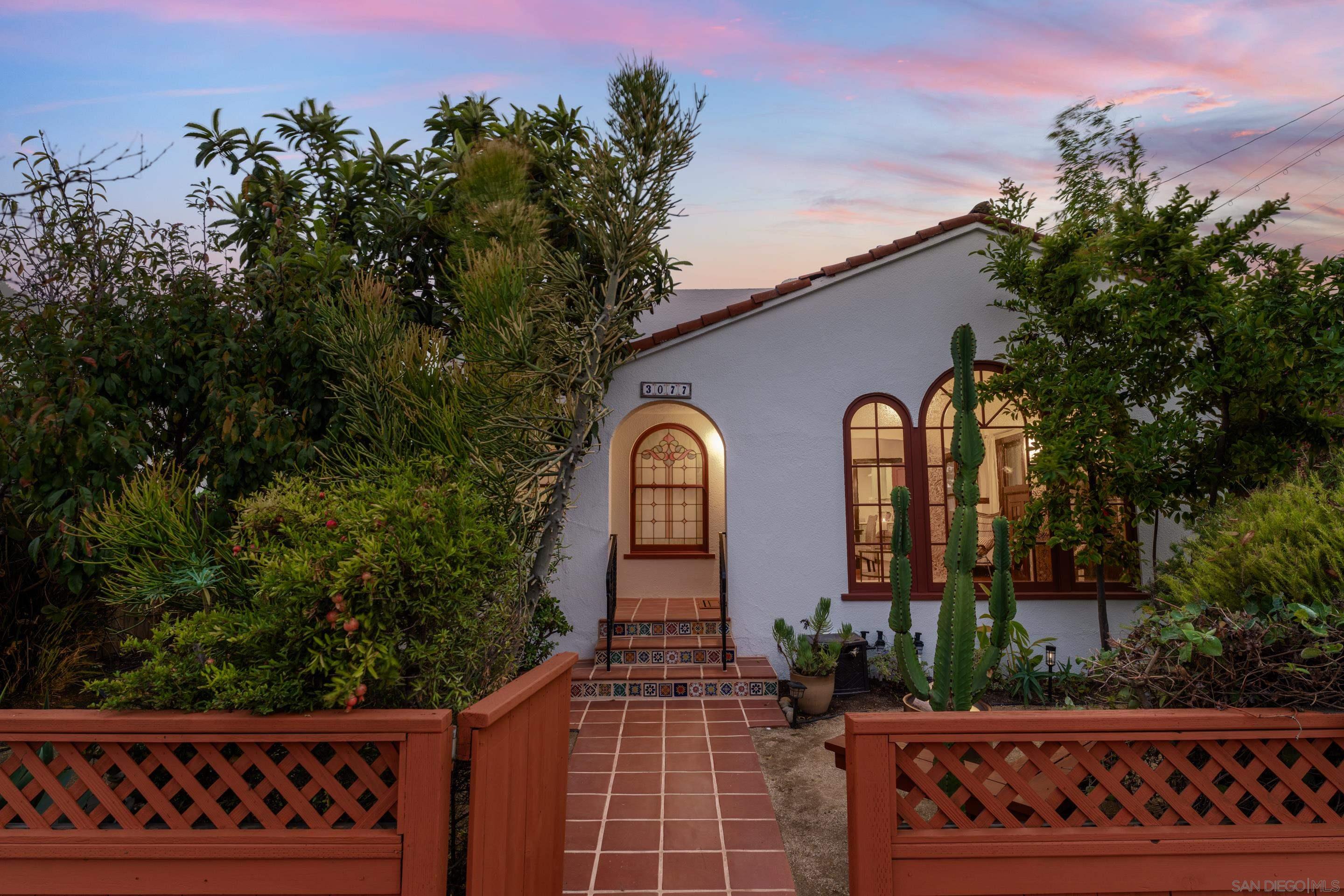 Front Image Thumbnail for SD250042583