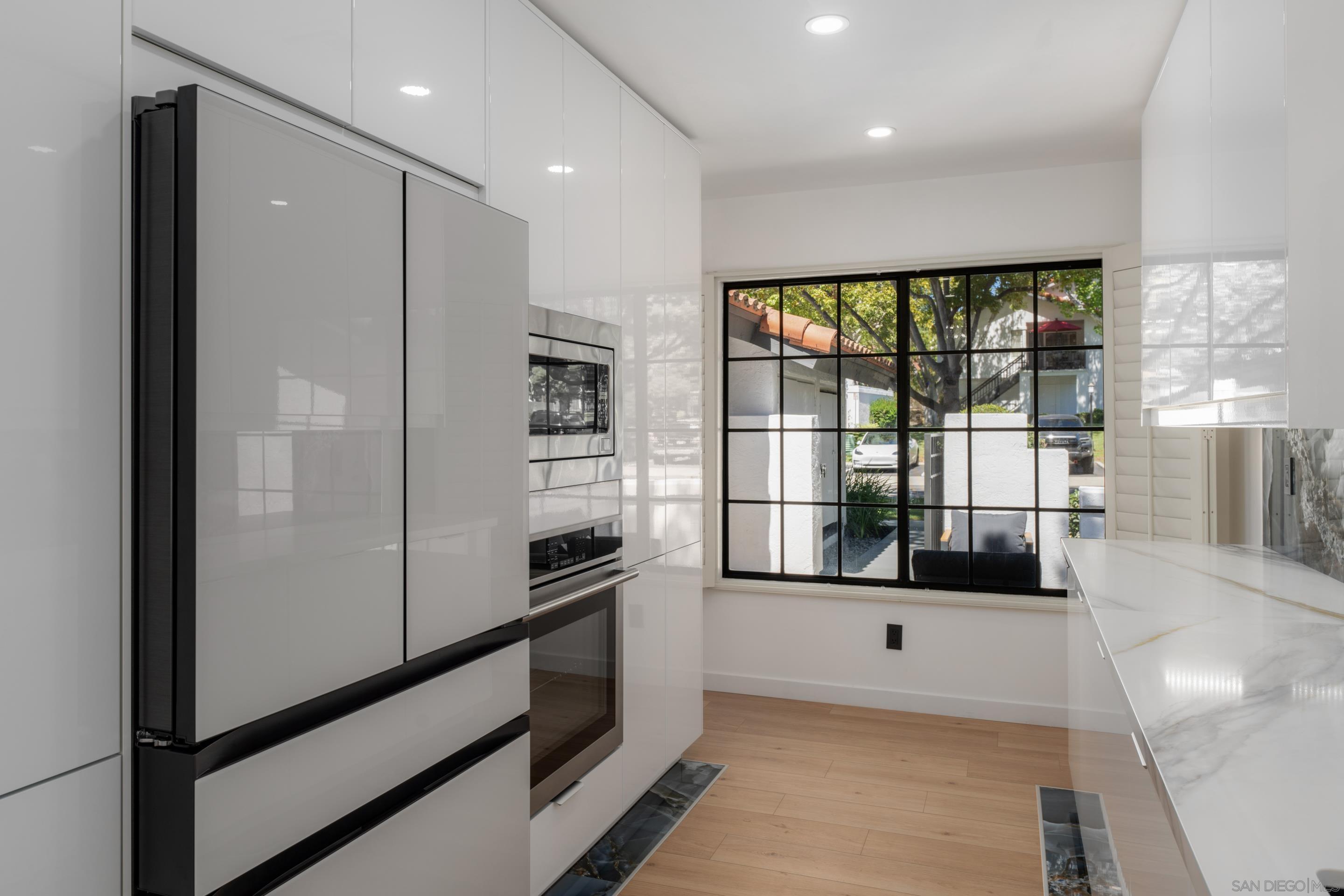 Detail Gallery Image 21 of 75 For 3510  Voyager Cir, San Diego,  CA 92130 - 2 Beds | 2 Baths