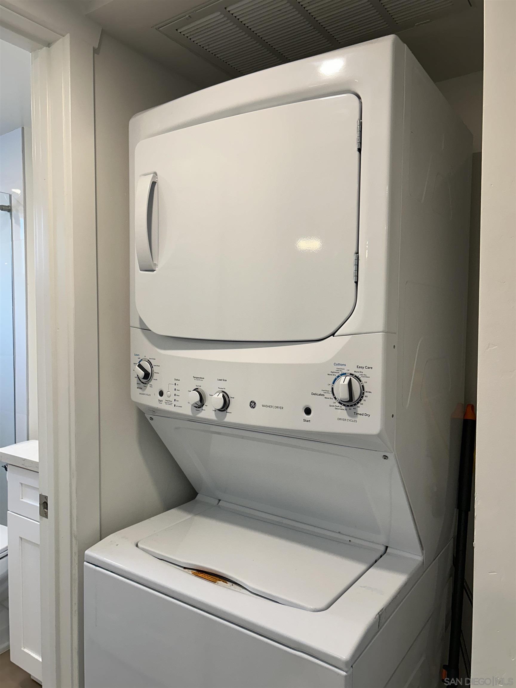 Detail Gallery Image 7 of 11 For 3204  Collier Ave. Unit 6, San Diego,  CA 92116 - 1 Beds | 1 Baths