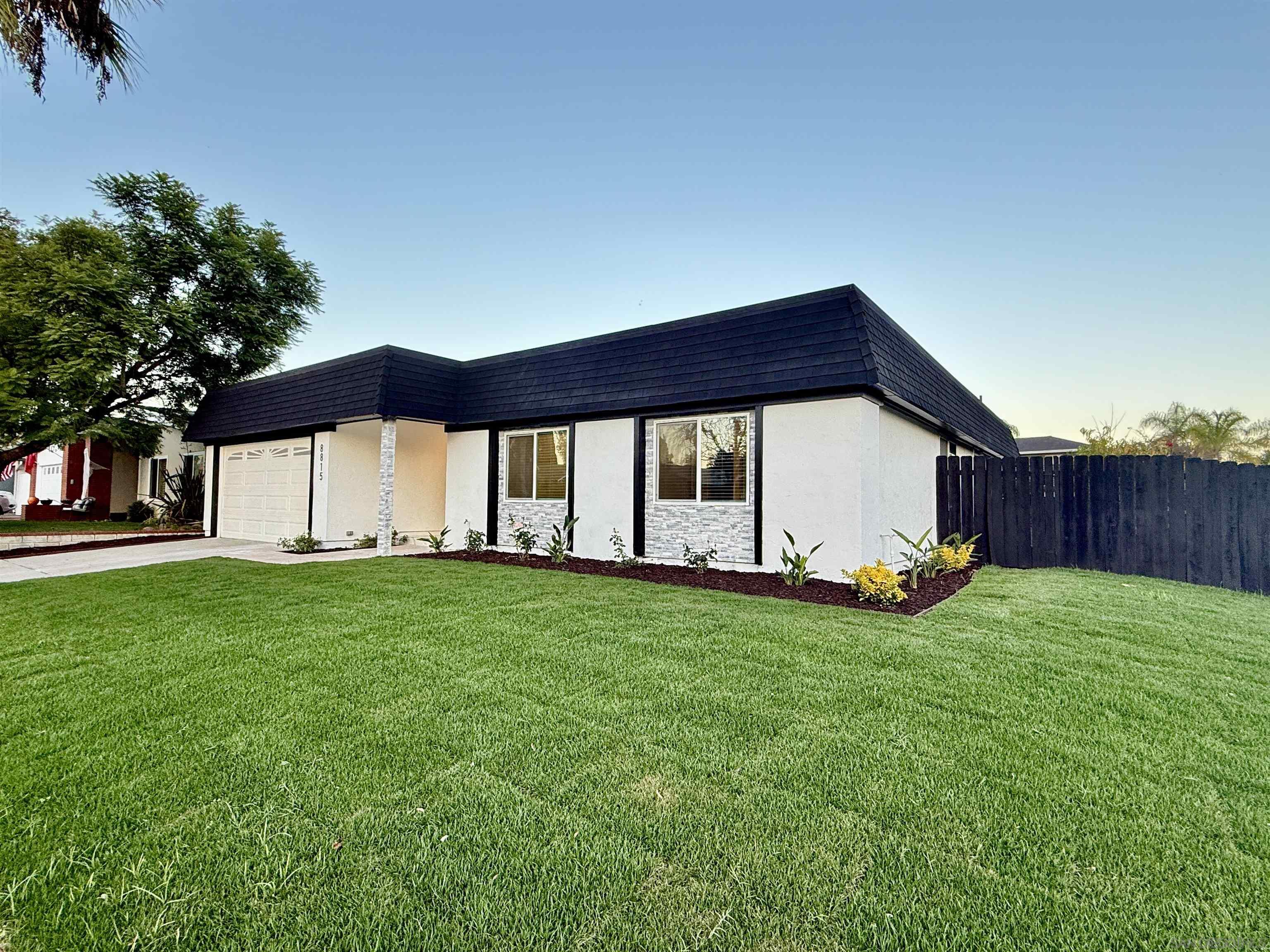 Front Image Thumbnail for SD250042601