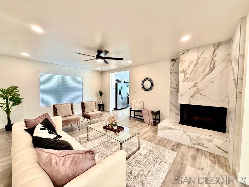 Detail Gallery Image 10 of 31 For 8815  Jackie Dr, San Diego,  CA 92119 - 4 Beds | 2/1 Baths