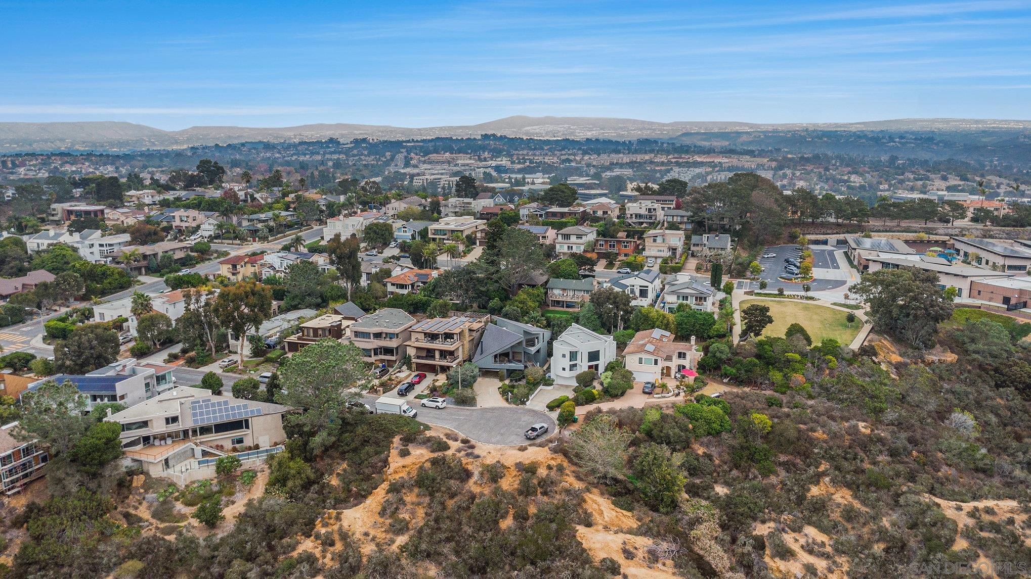 Detail Gallery Image 47 of 51 For 13621  Mercado Dr, Del Mar,  CA 92014 - 4 Beds | 3 Baths