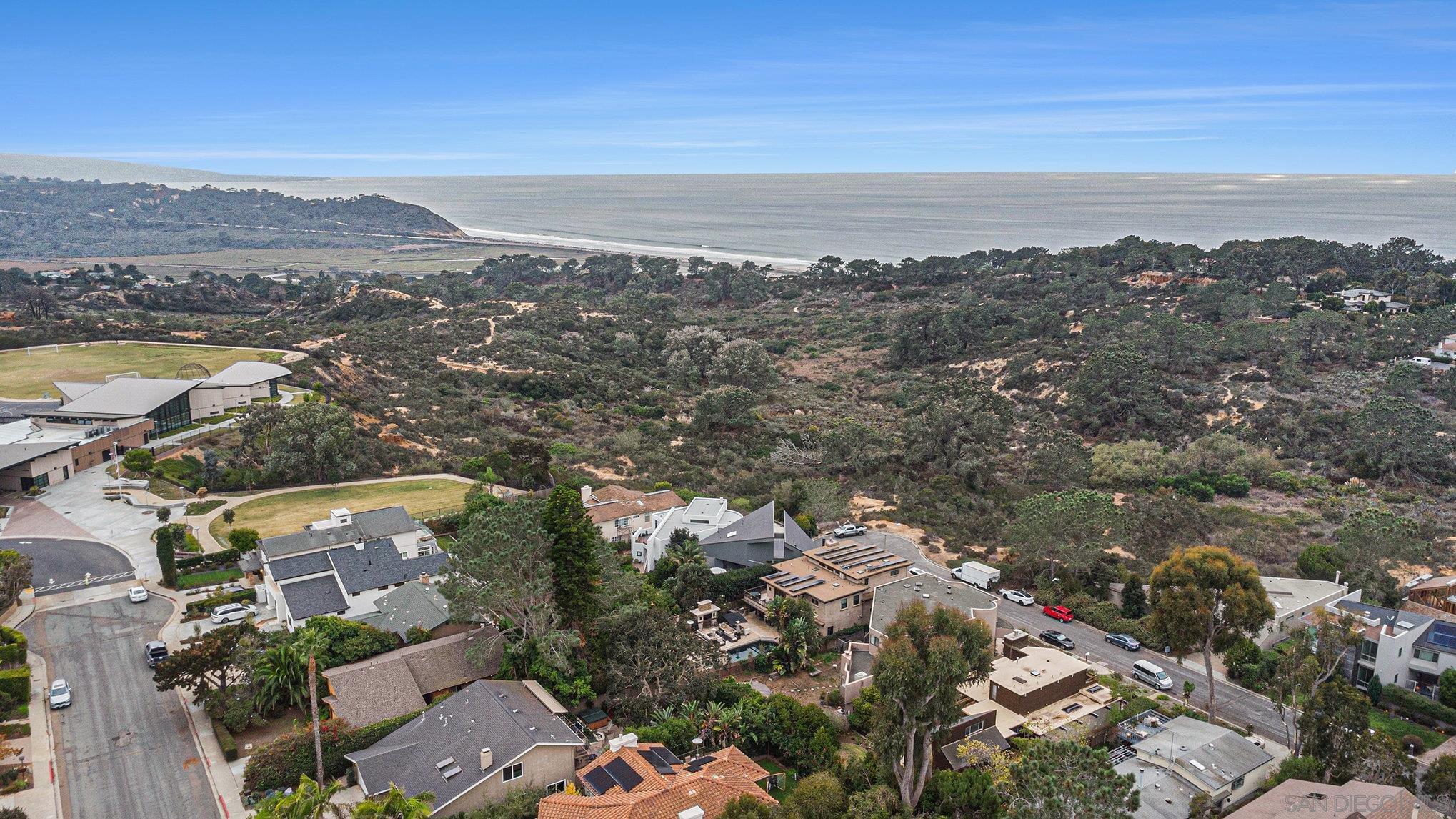 Detail Gallery Image 48 of 51 For 13621  Mercado Dr, Del Mar,  CA 92014 - 4 Beds | 3 Baths