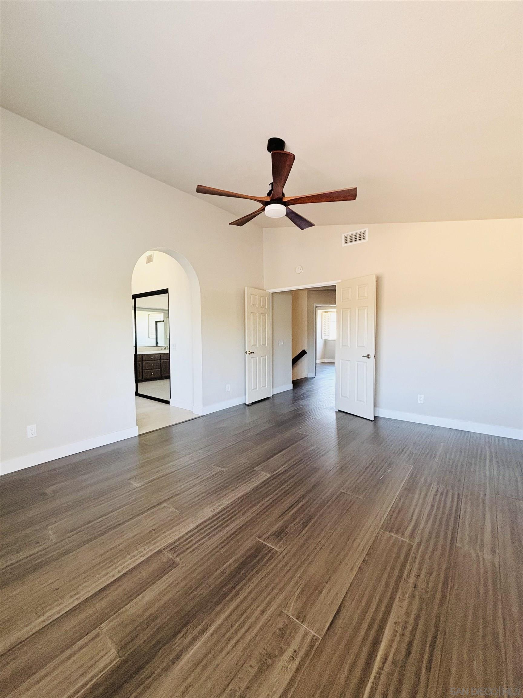 Detail Gallery Image 20 of 41 For 672  Chateau Place, Escondido,  CA 92029 - 4 Beds | 3 Baths