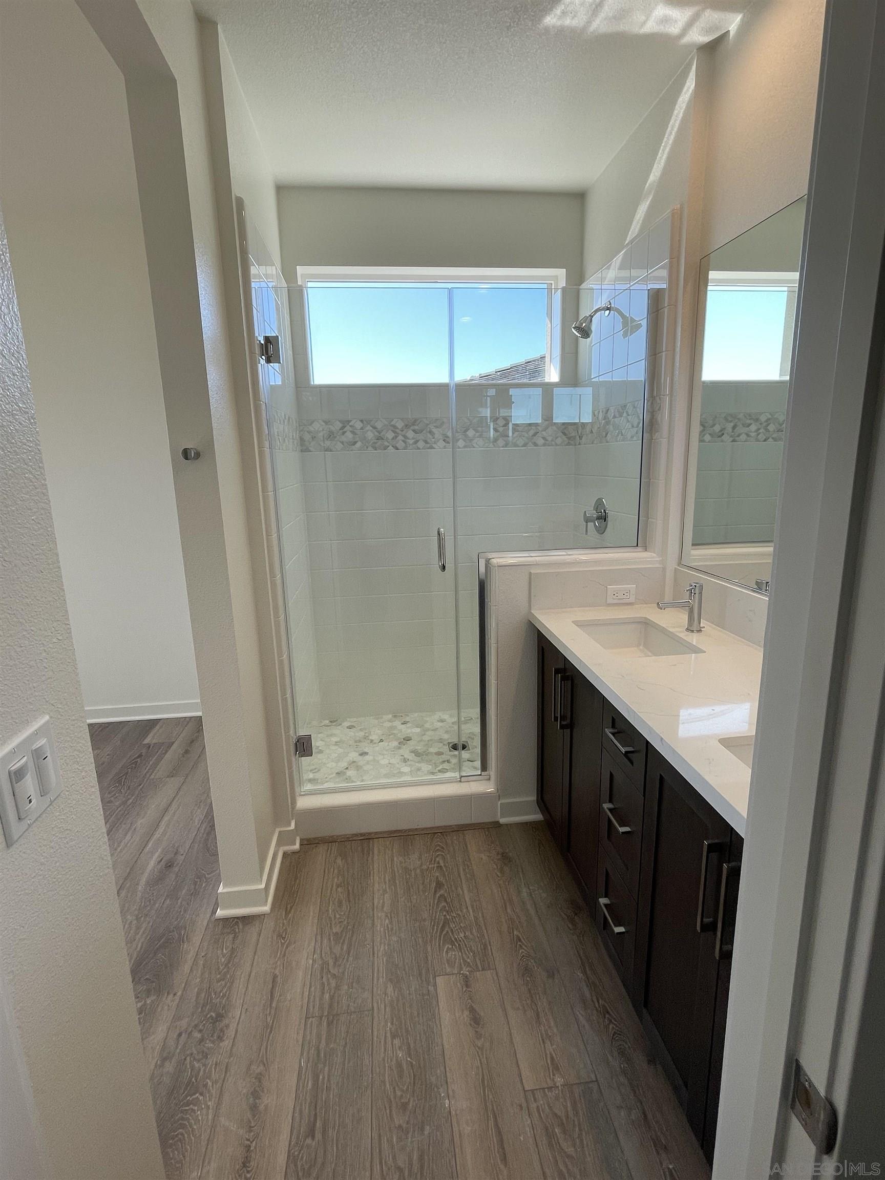 Detail Gallery Image 9 of 18 For 3091  Marquee Way, San Diego,  CA 92108 - 3 Beds | 2/1 Baths