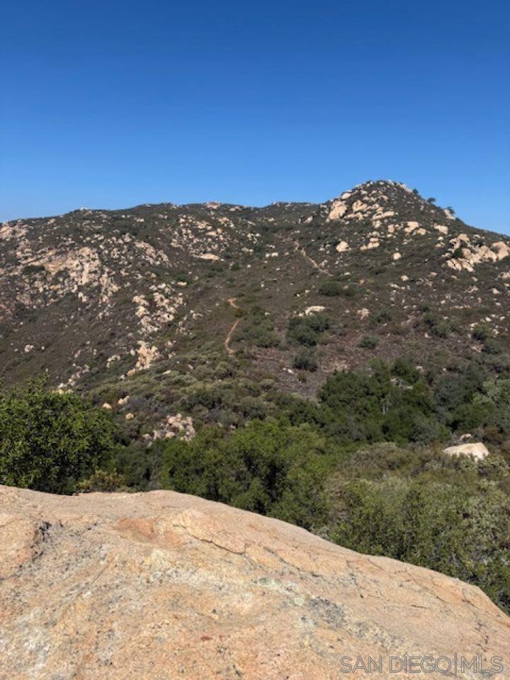 Detail Gallery Image 3 of 4 For 6402  Japatul Highlands Rd, Alpine,  CA 91901 - 3 Beds | 2 Baths