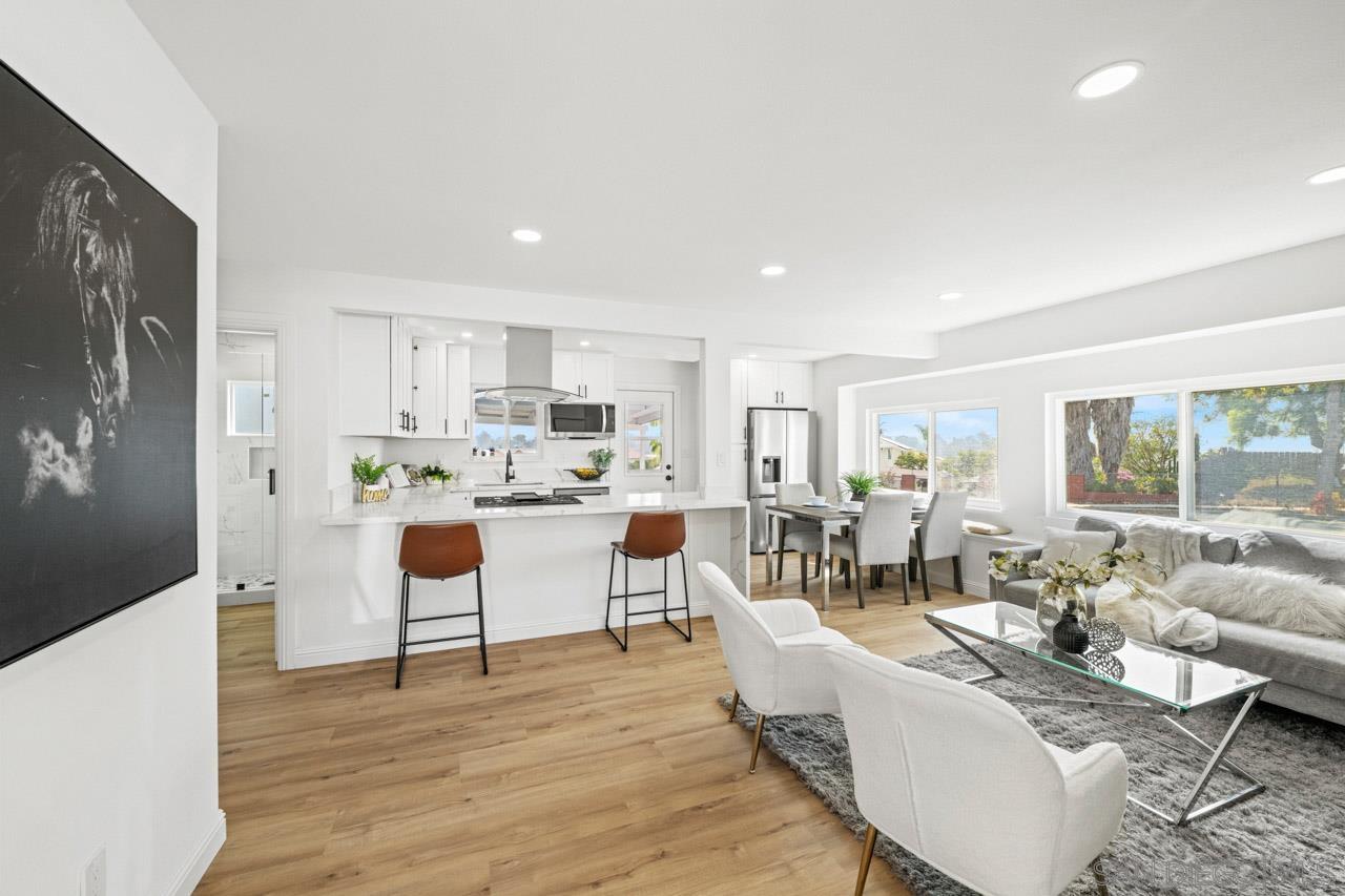 Detail Gallery Image 3 of 32 For 2951  Manos Drive, San Diego,  CA 92139 - 4 Beds | 2 Baths