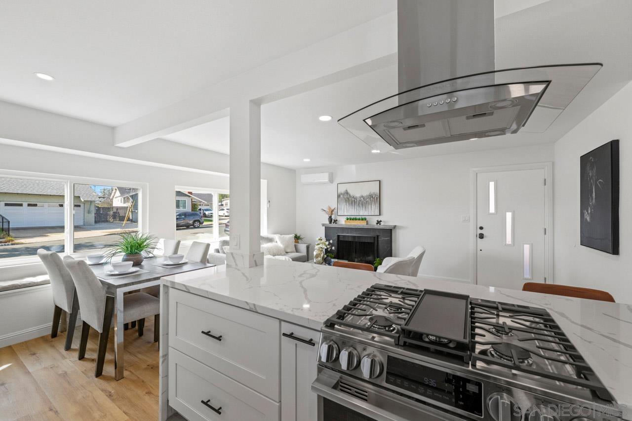 Detail Gallery Image 10 of 31 For 2951  Manos Drive, San Diego,  CA 92139 - 4 Beds | 2 Baths