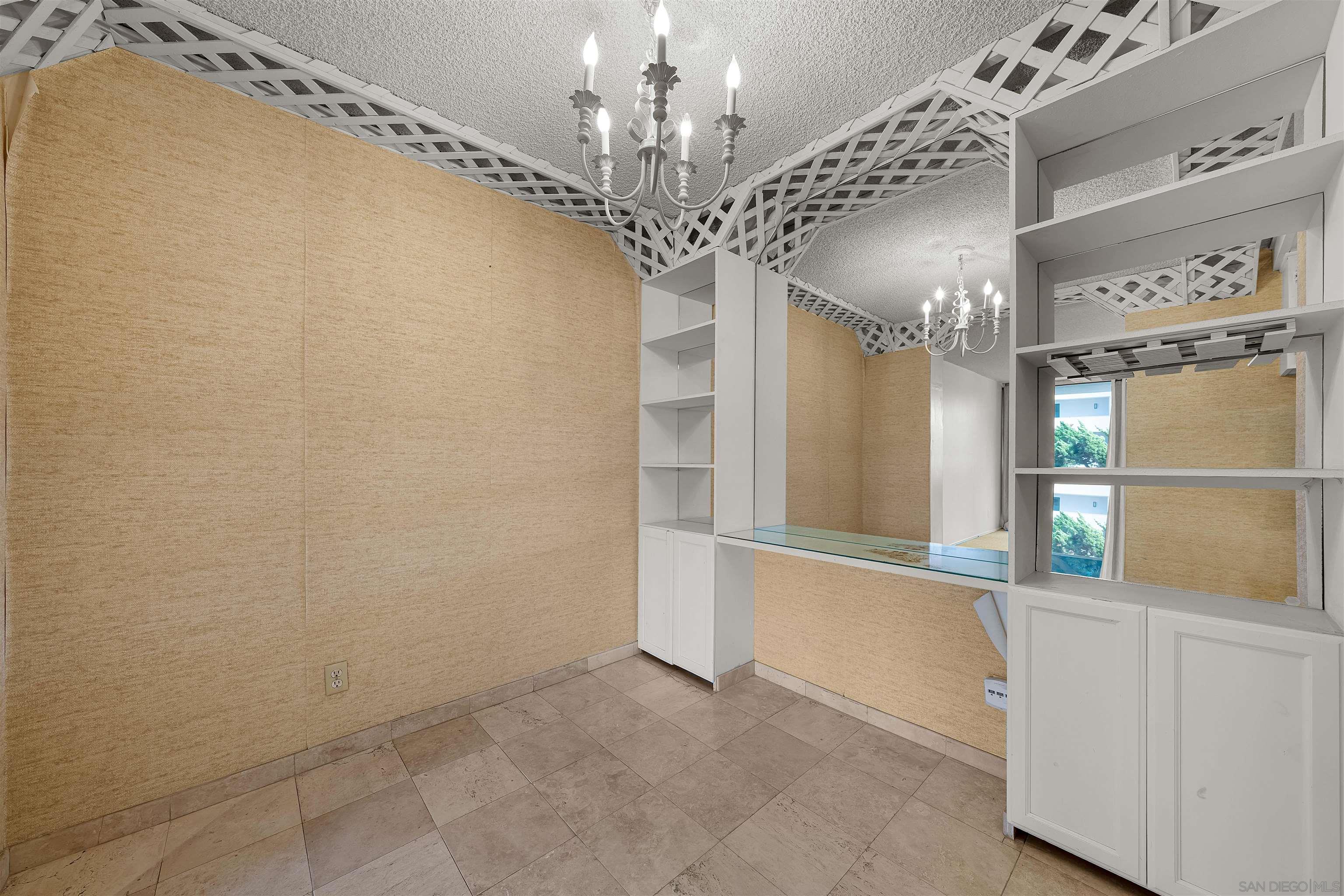 Detail Gallery Image 17 of 30 For 2510  Torrey Pines  #212,  La Jolla,  CA 92037 - 1 Beds | 1 Baths