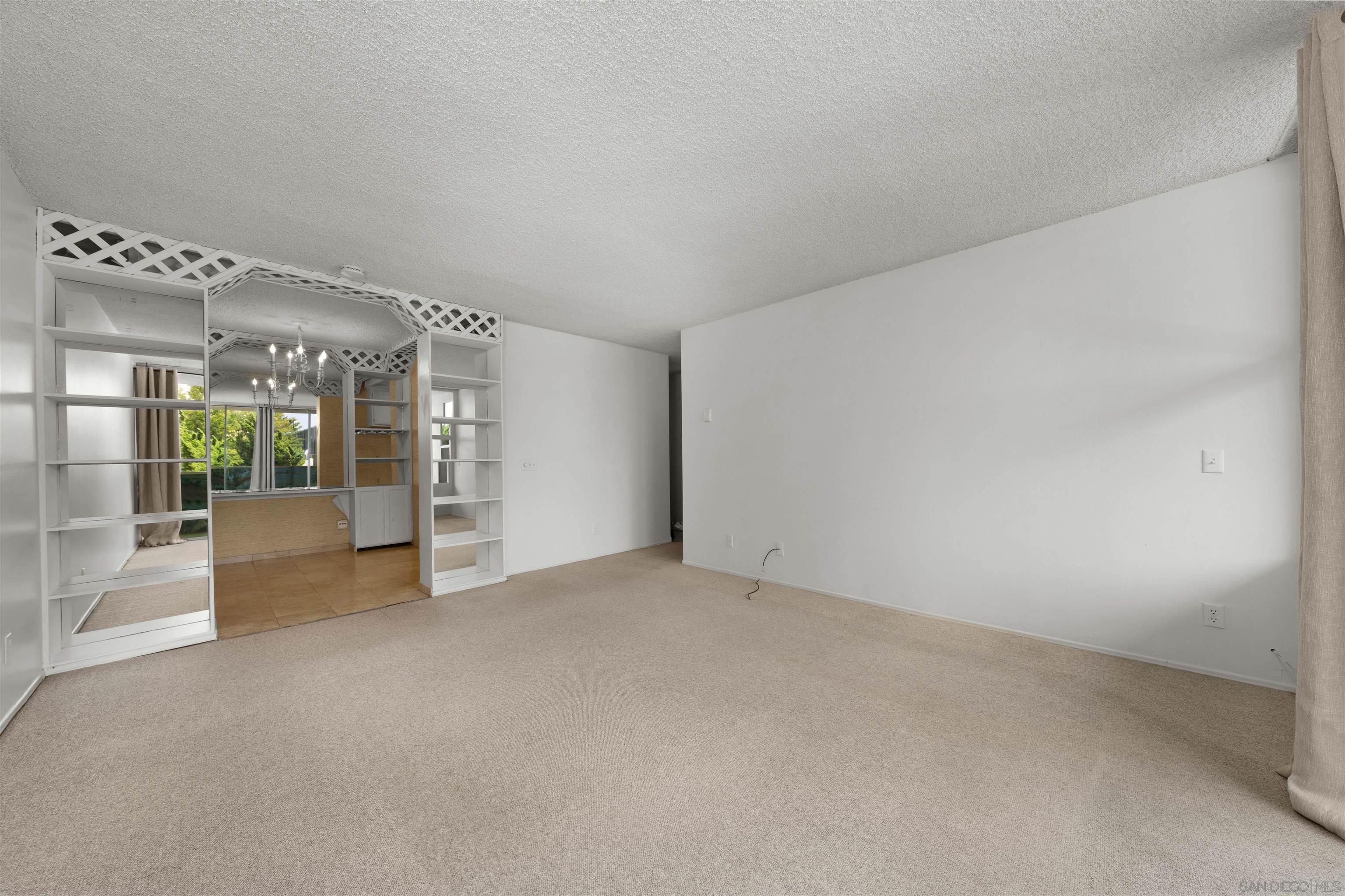 Detail Gallery Image 8 of 30 For 2510  Torrey Pines  #212,  La Jolla,  CA 92037 - 1 Beds | 1 Baths