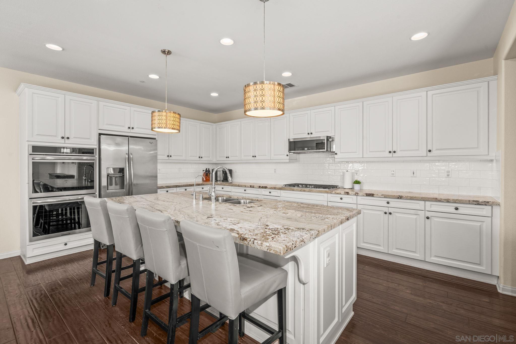 Front Image Thumbnail for SD250042618