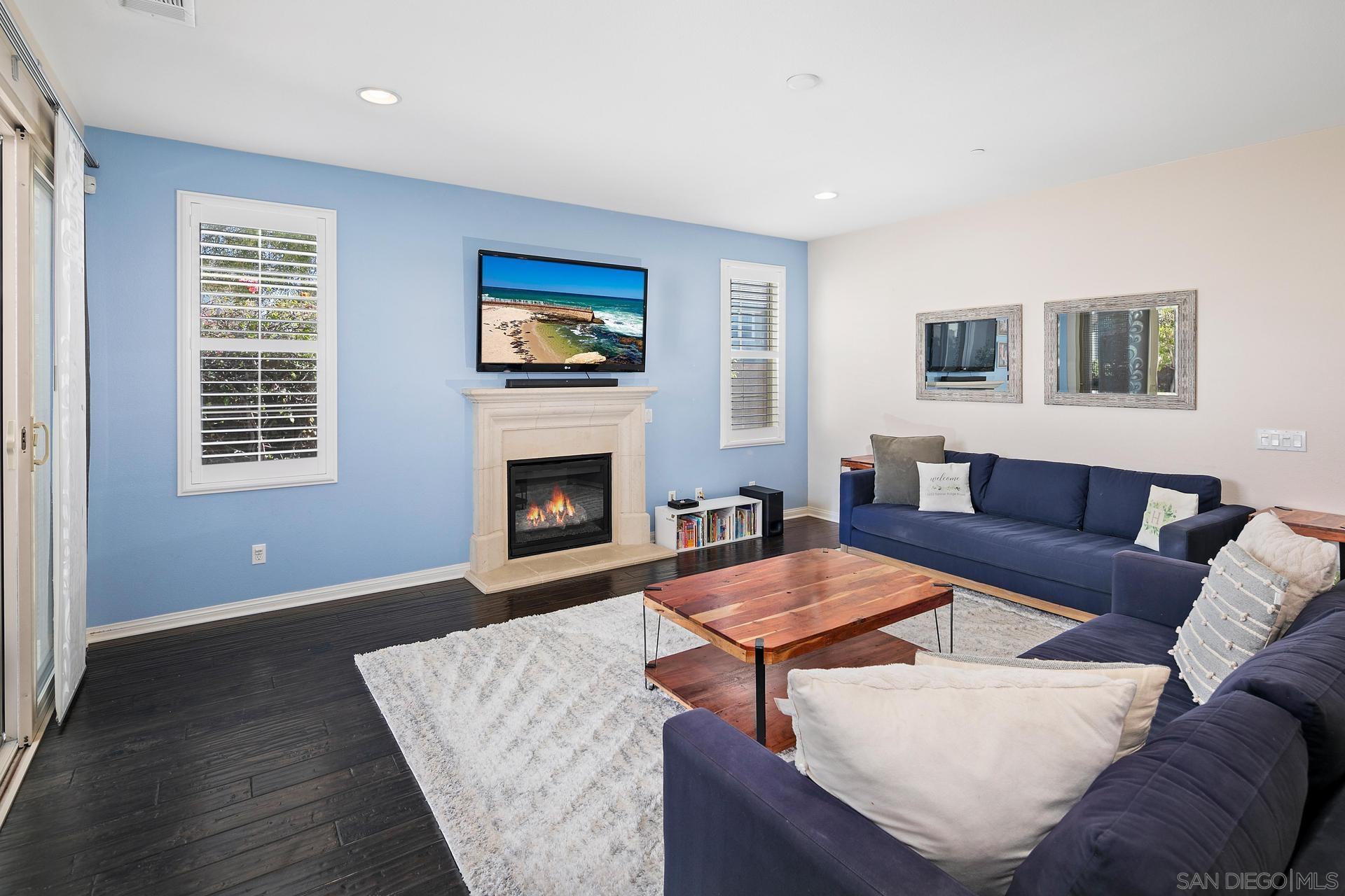 Detail Gallery Image 13 of 38 For 15653  Tanner Ridge Rd, San Diego,  CA 92127 - 4 Beds | 3 Baths