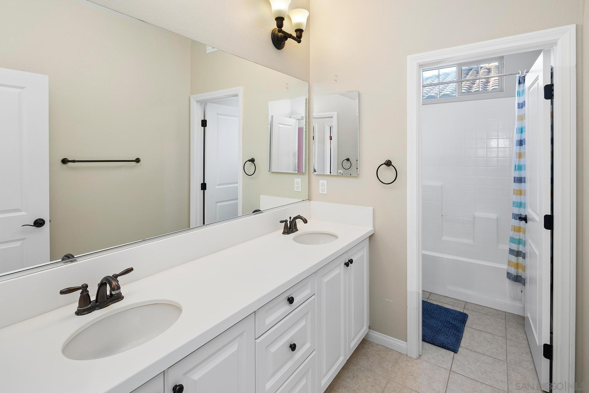 Detail Gallery Image 31 of 38 For 15653  Tanner Ridge Rd, San Diego,  CA 92127 - 4 Beds | 3 Baths