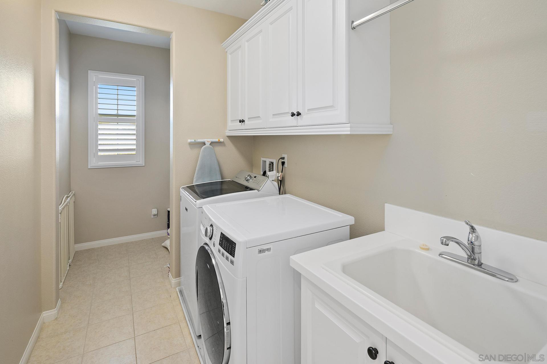 Detail Gallery Image 32 of 38 For 15653  Tanner Ridge Rd, San Diego,  CA 92127 - 4 Beds | 3 Baths