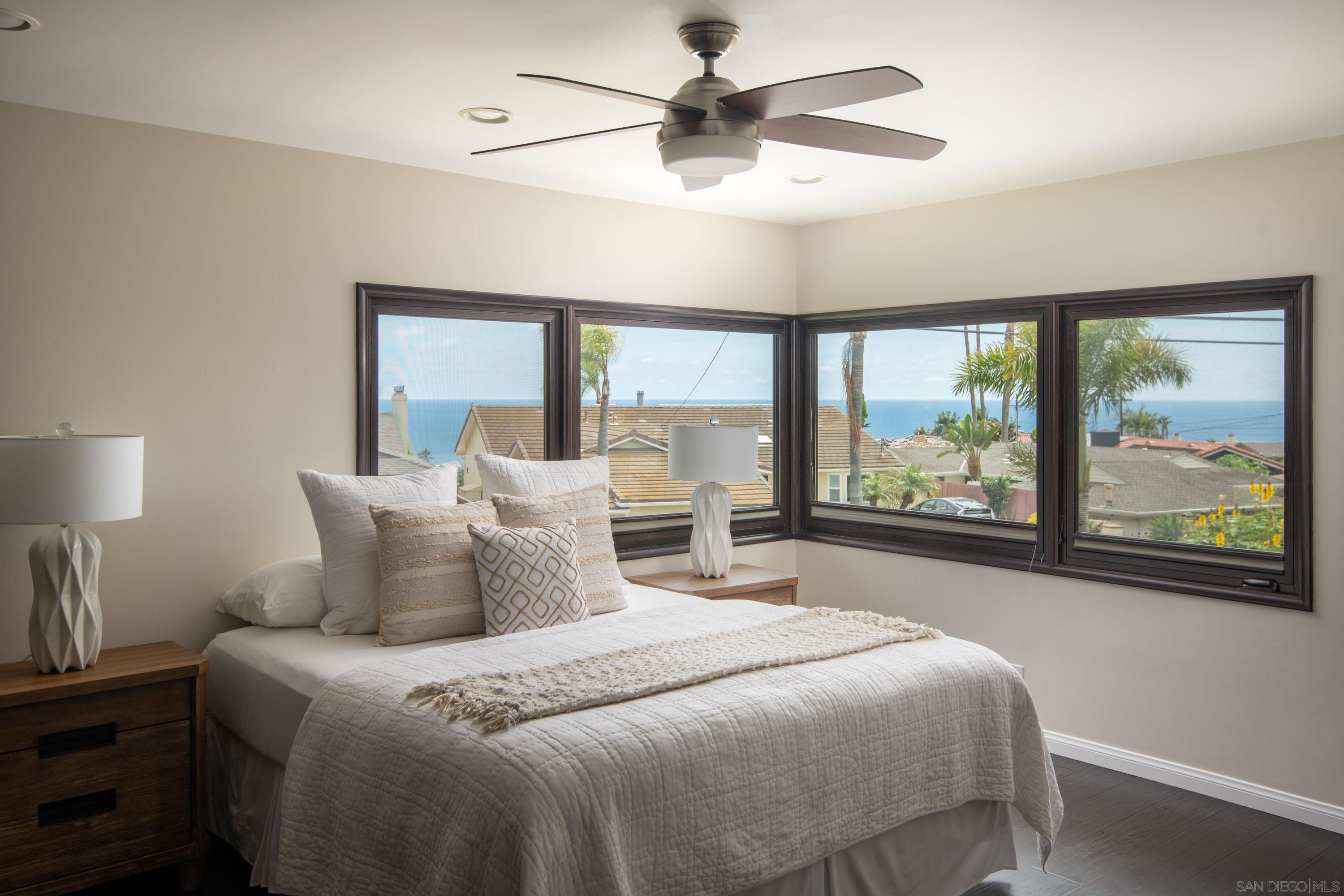 Detail Gallery Image 13 of 30 For 5602  Ladybird Lane, La Jolla,  CA 92037 - 3 Beds | 2 Baths