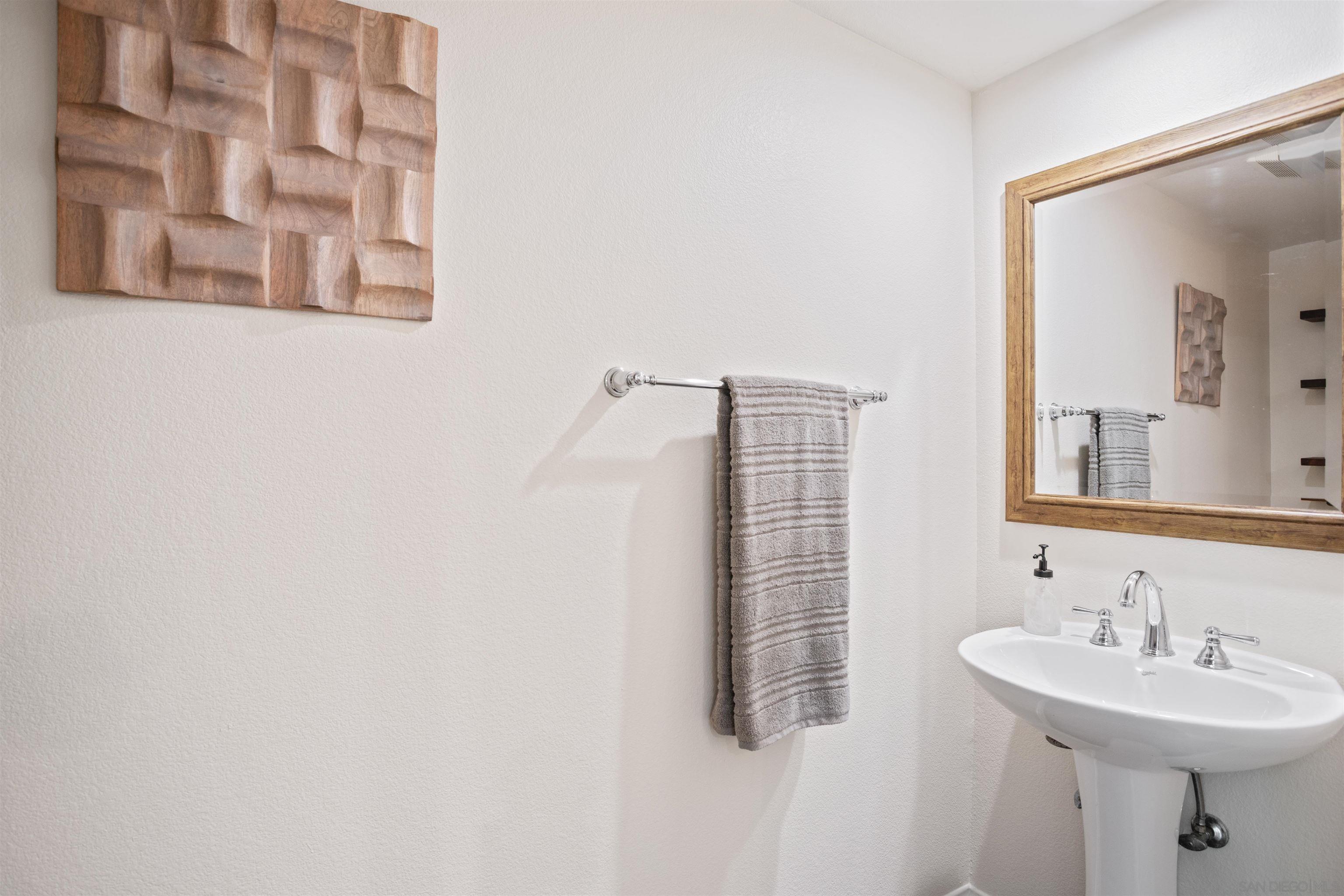 Detail Gallery Image 10 of 19 For 2330  1st Ave  115, San Diego,  CA 92101 - 2 Beds | 2/1 Baths