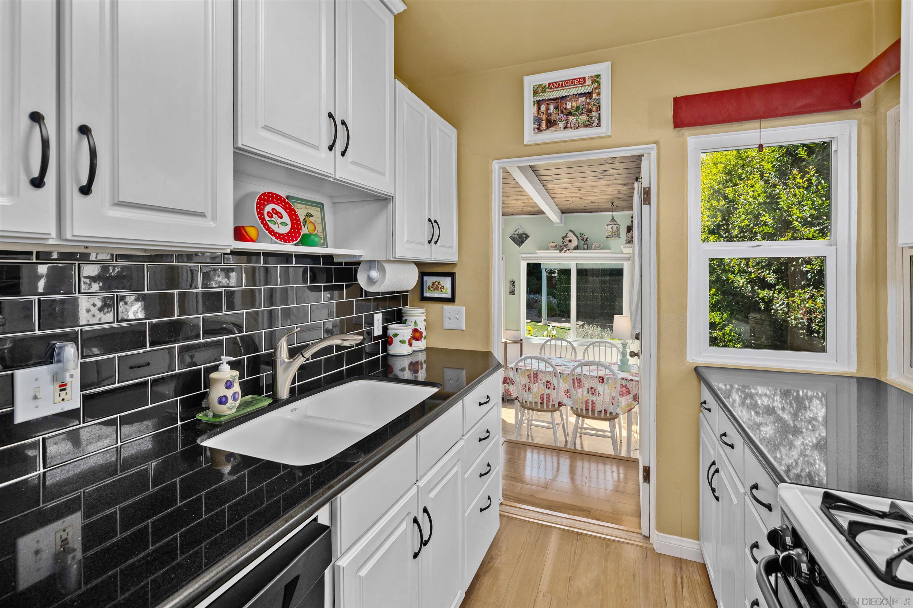 Detail Gallery Image 20 of 40 For 4730  Winona Ave, San Diego,  CA 92115 - 2 Beds | 1 Baths