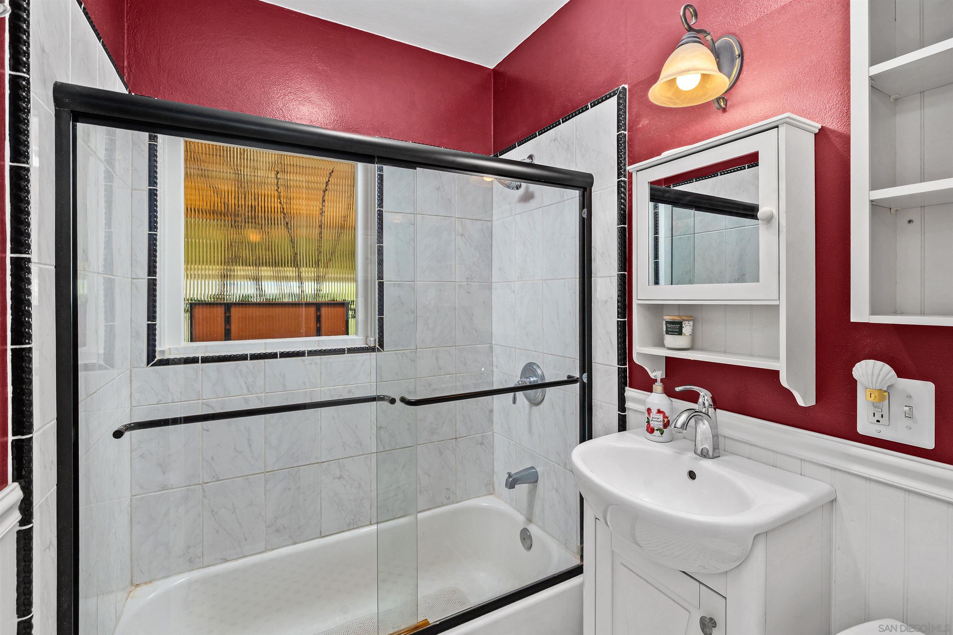 Detail Gallery Image 32 of 40 For 4730  Winona Ave, San Diego,  CA 92115 - 2 Beds | 1 Baths