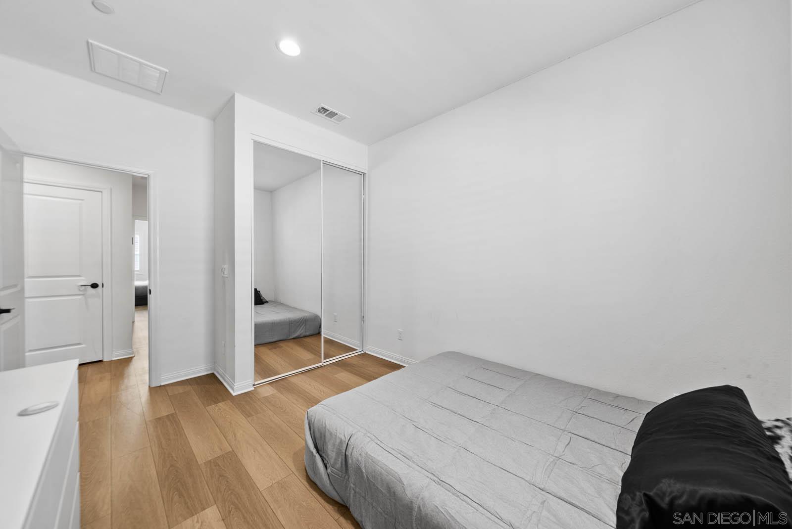 Detail Gallery Image 19 of 33 For 10553  Graphite St, Spring Valley,  CA 91977 - 3 Beds | 2/1 Baths