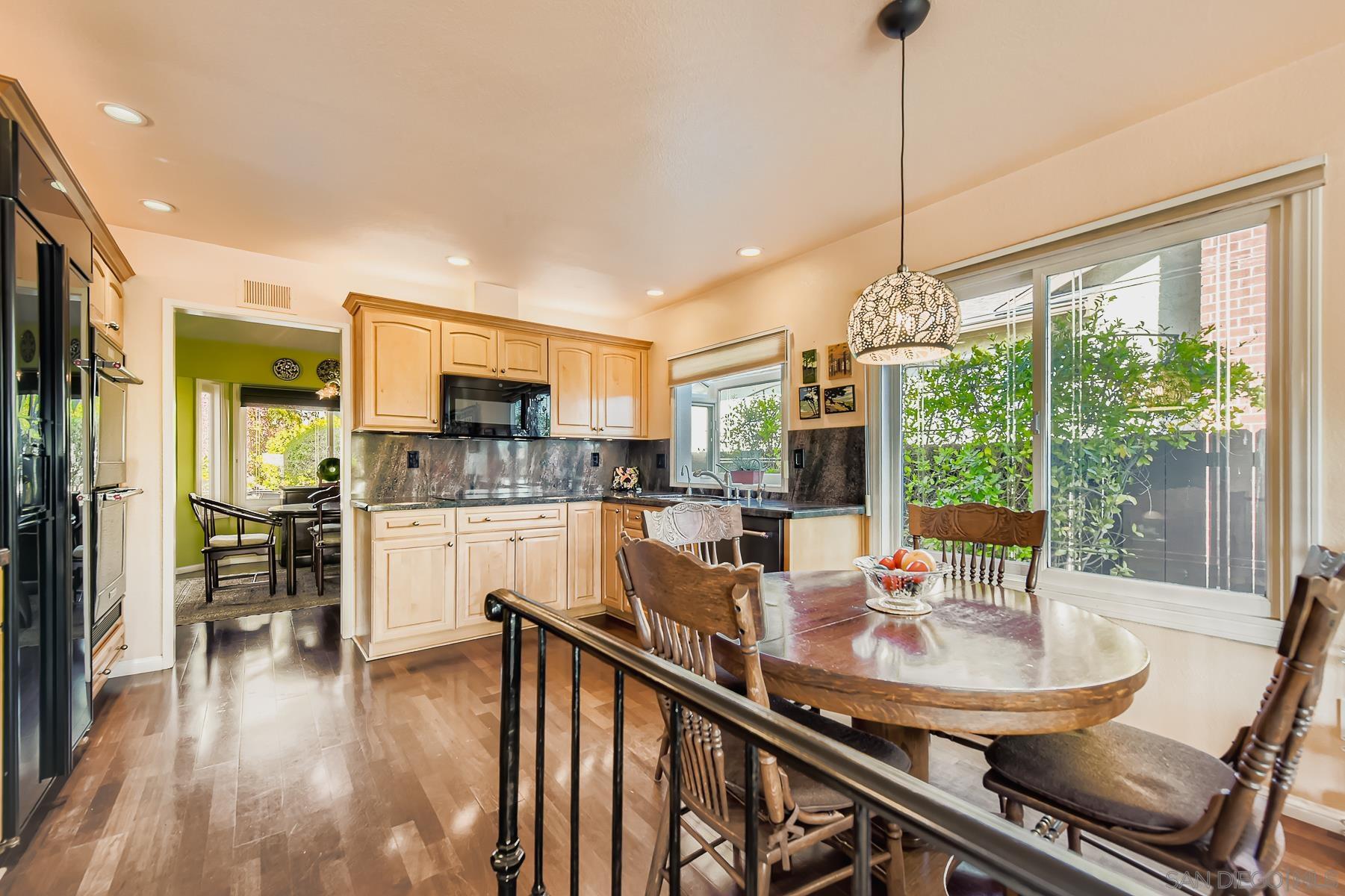 Detail Gallery Image 15 of 37 For 11023  Viacha Dr, San Diego,  CA 92124 - 4 Beds | 2/1 Baths