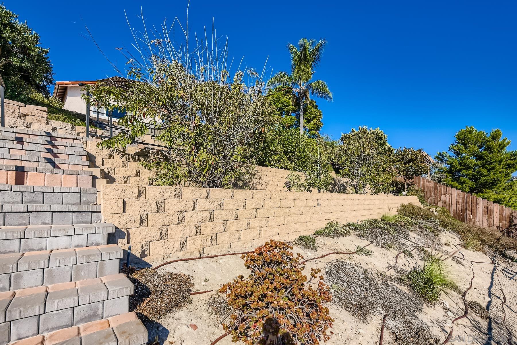 Detail Gallery Image 35 of 37 For 11023  Viacha Dr, San Diego,  CA 92124 - 4 Beds | 2/1 Baths