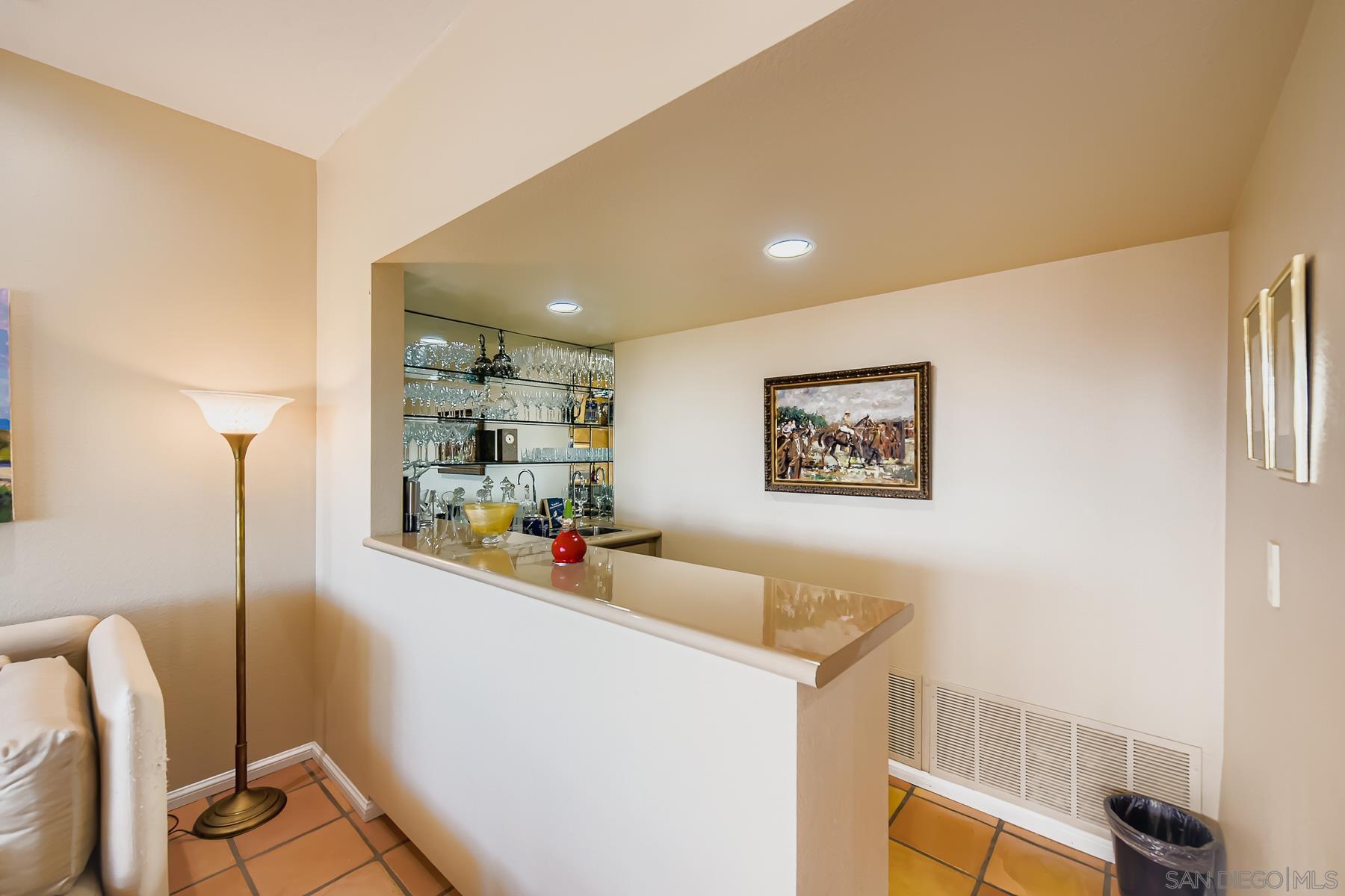 Detail Gallery Image 10 of 37 For 11023  Viacha Dr, San Diego,  CA 92124 - 4 Beds | 2/1 Baths