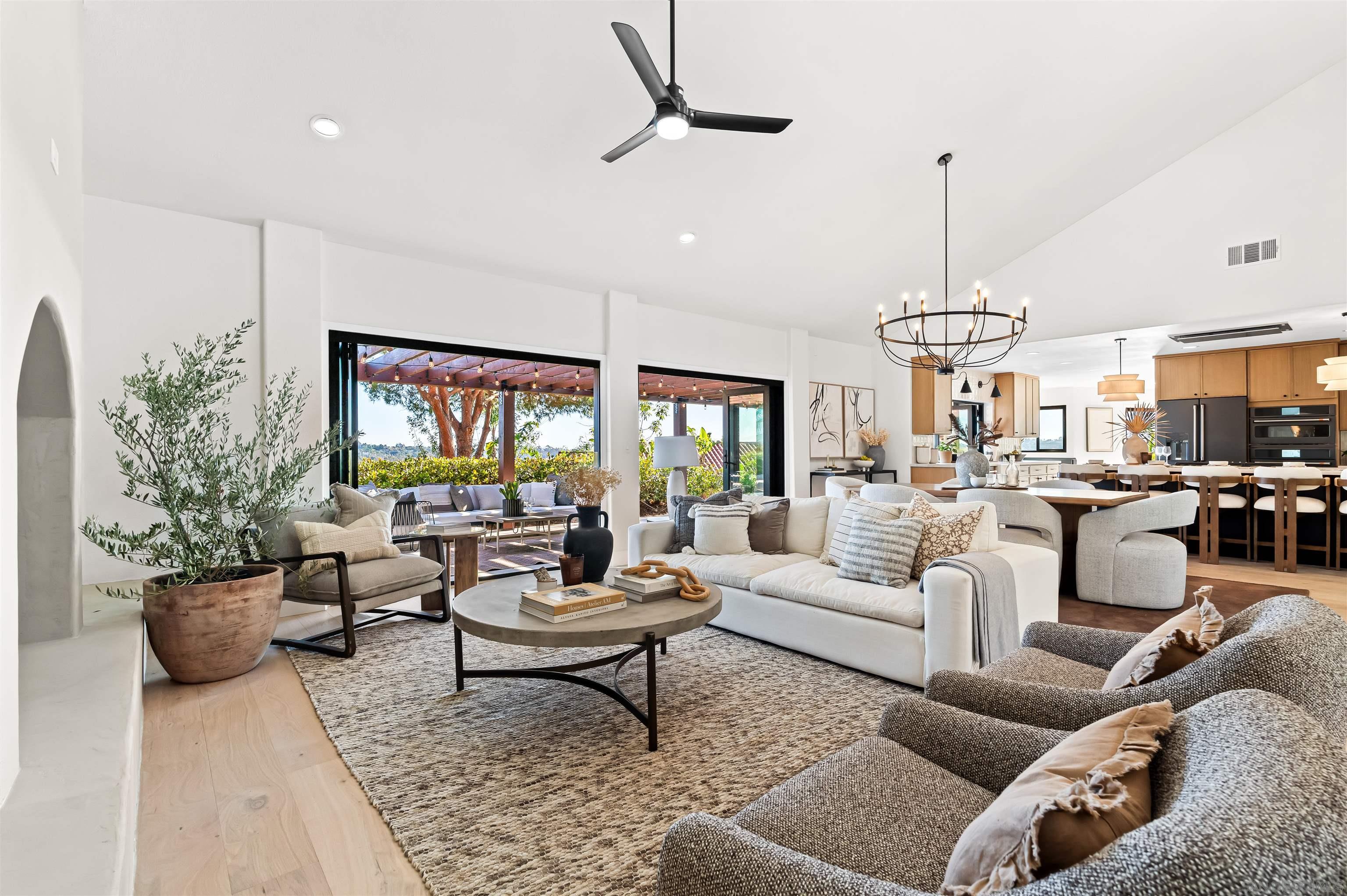 Detail Gallery Image 3 of 72 For 1170  Rancho Encinitas Dr, Encinitas,  CA 92024 - 4 Beds | 3/1 Baths