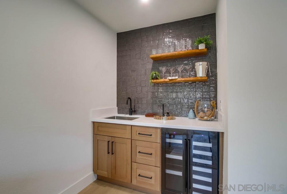 Detail Gallery Image 18 of 62 For 10726  Vista Valle Drive, San Diego,  CA 92131 - 4 Beds | 3 Baths