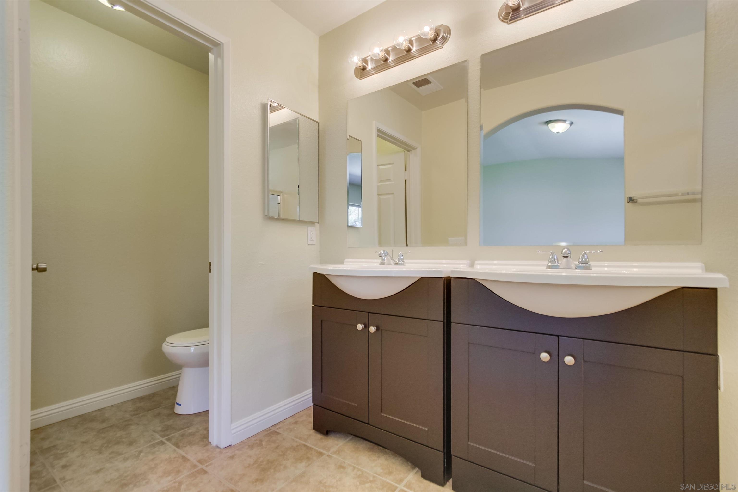 Detail Gallery Image 15 of 37 For 1201  Trapani Cv  4, Chula Vista,  CA 91915 - 3 Beds | 2/1 Baths