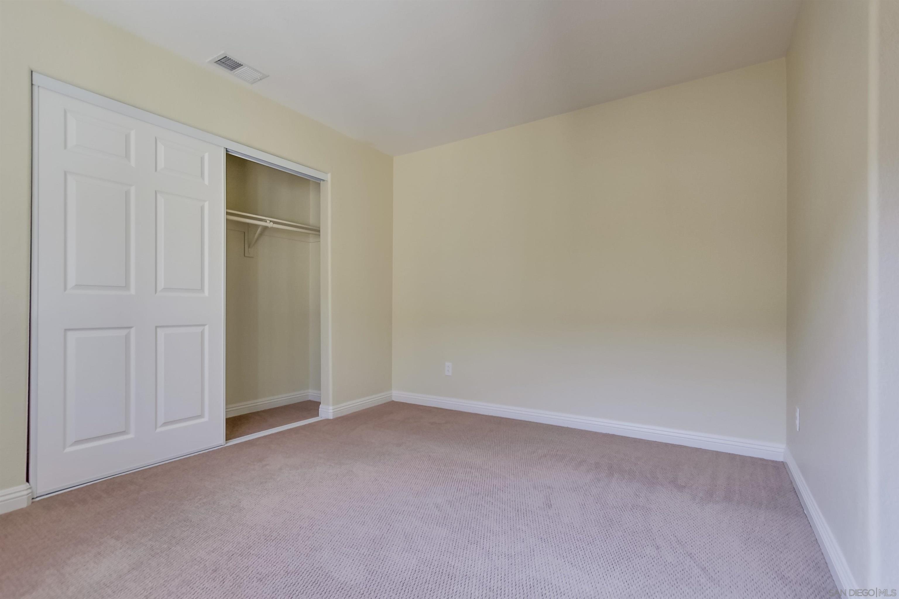 Detail Gallery Image 18 of 37 For 1201  Trapani Cv  4, Chula Vista,  CA 91915 - 3 Beds | 2/1 Baths