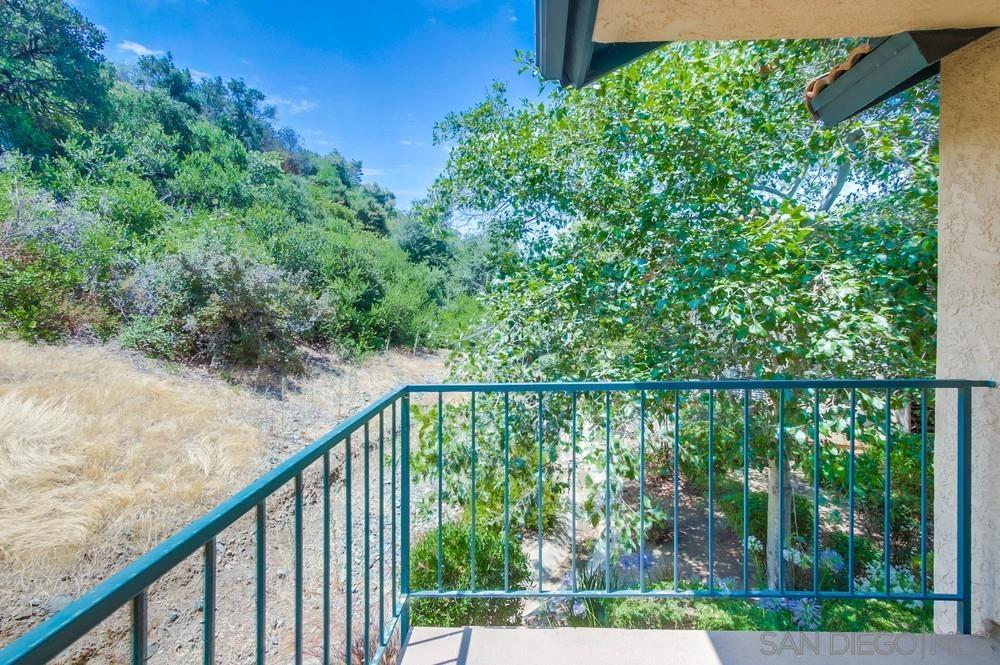 Detail Gallery Image 17 of 36 For 11215  Avenida De Los Lobos  D, San Diego,  CA 92127 - 2 Beds | 2 Baths